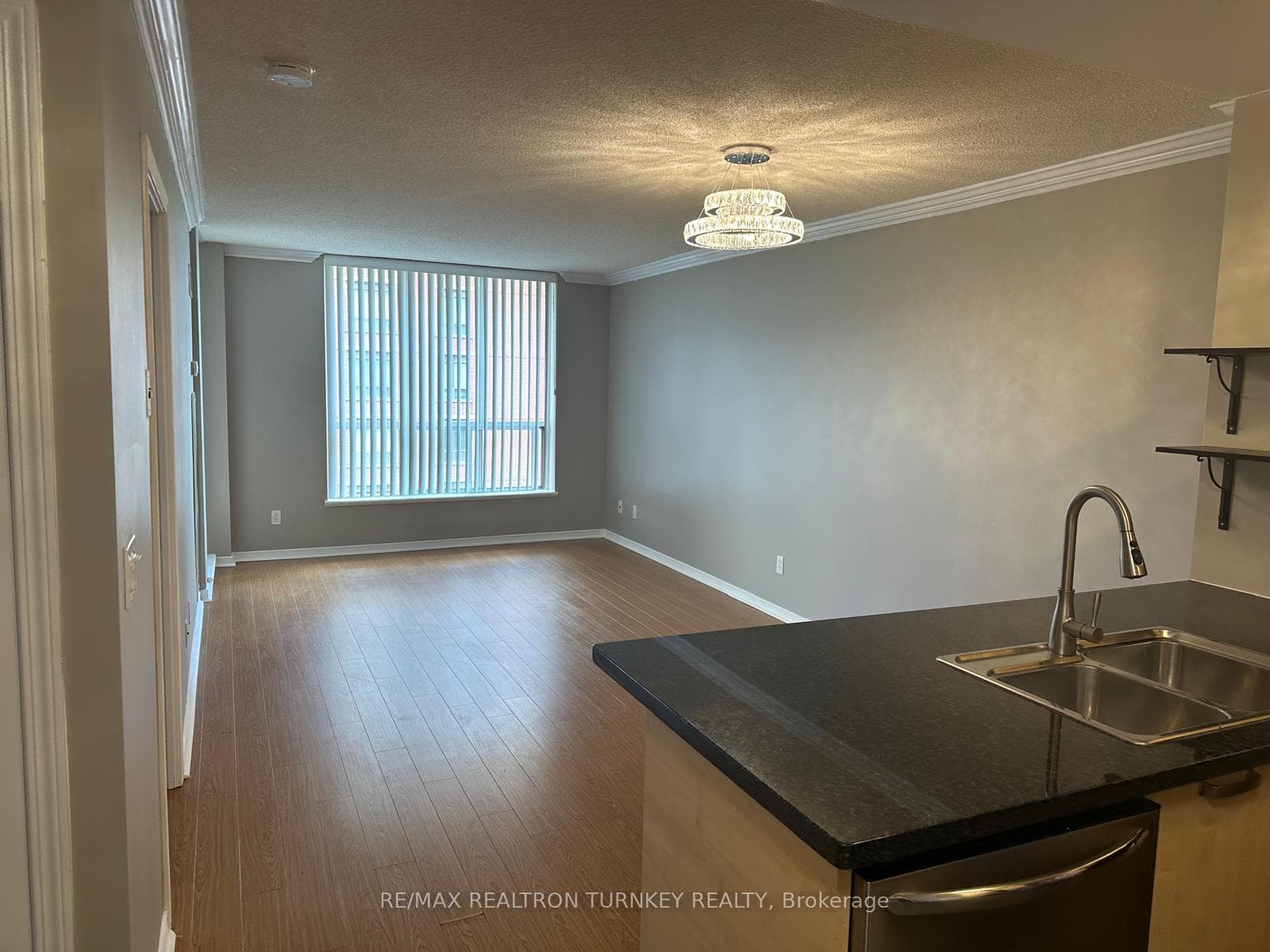 51 Harrison Garden Boulevard Unit Lph 6 photo 10
