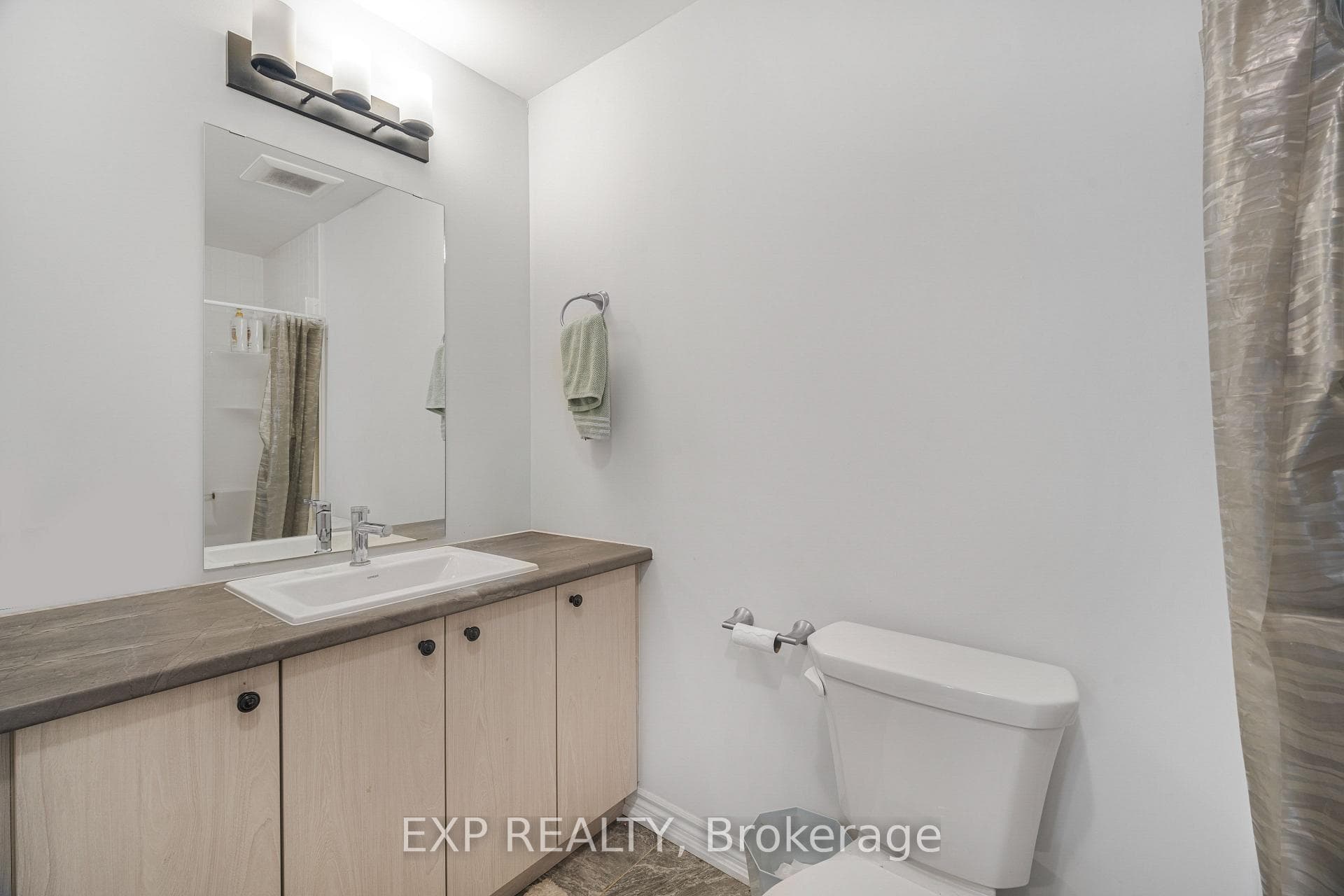 5672 Dorchester Road Unit 28 photo 21