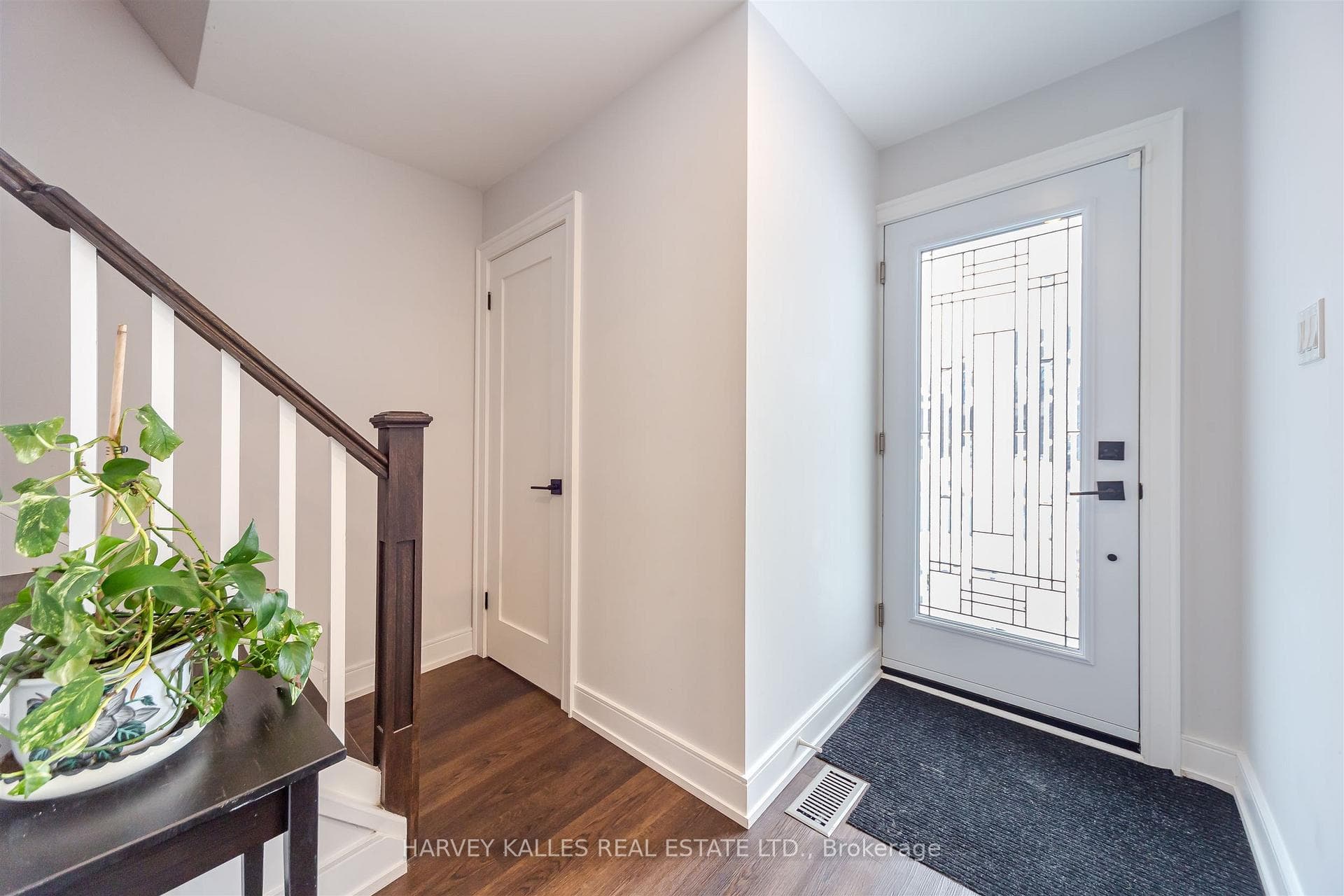 1148 Alexandra Avenue photo 5