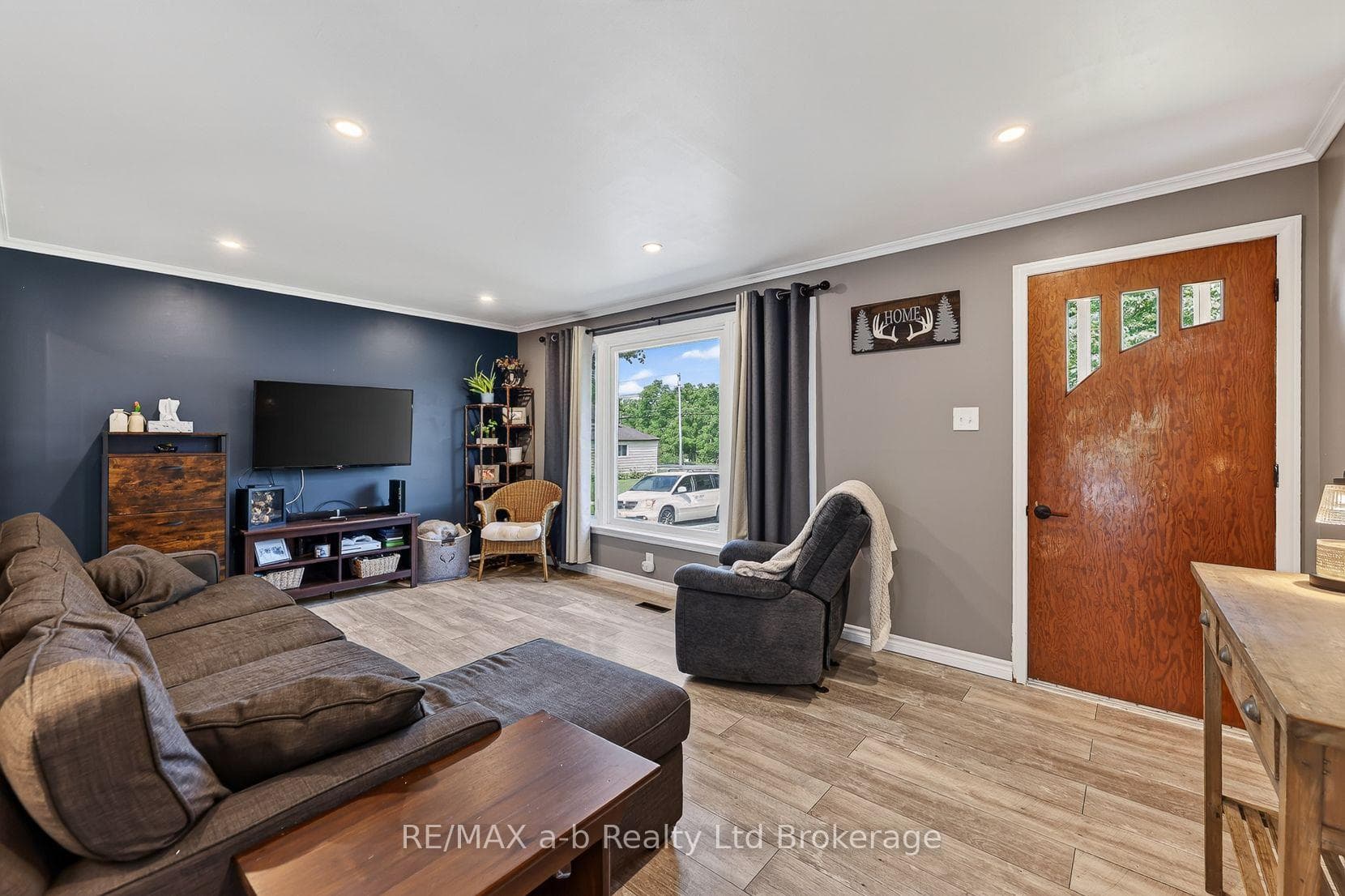 584112 BEACHVILLE Road photo 22
