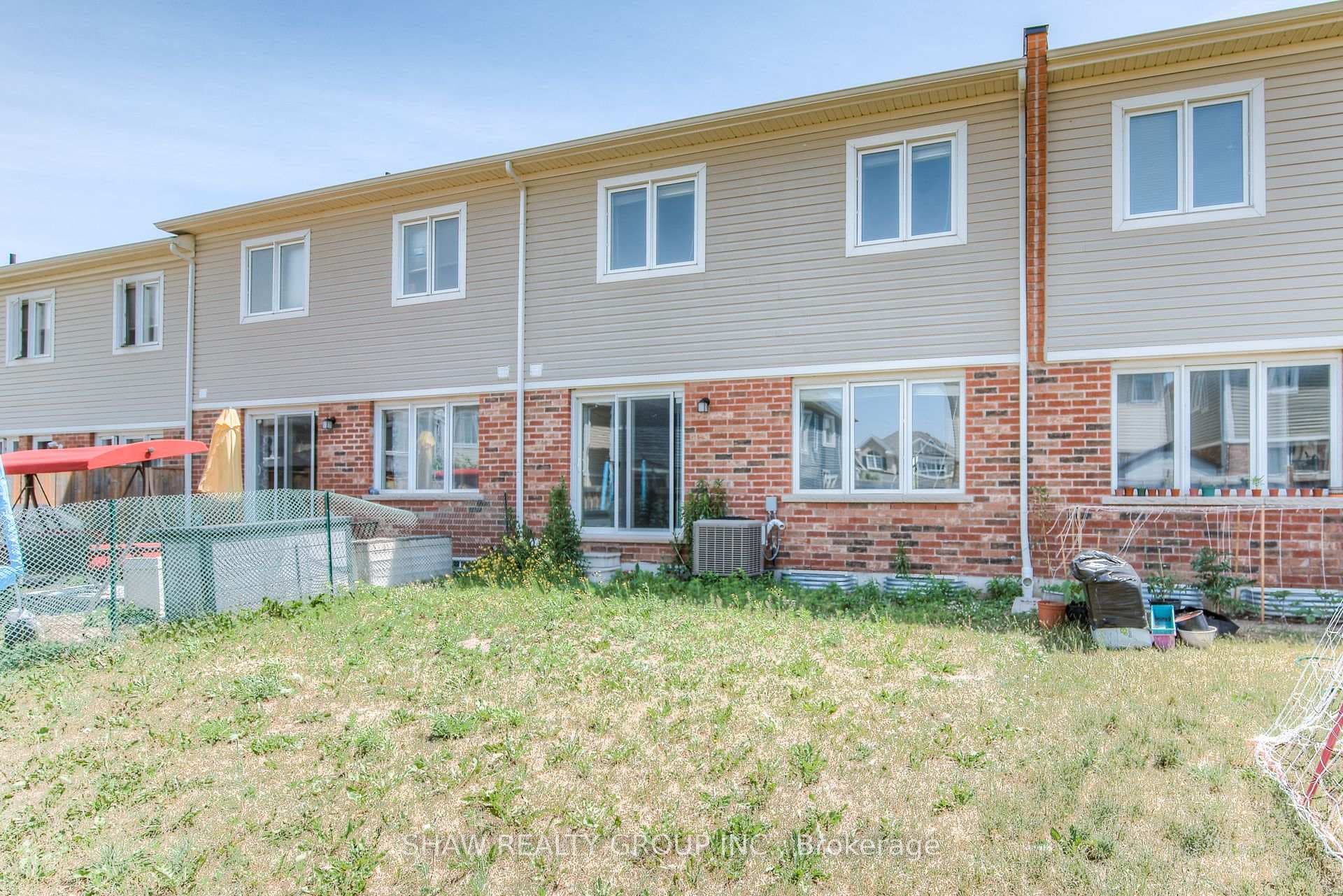 11 Arbourview Crescent photo 32