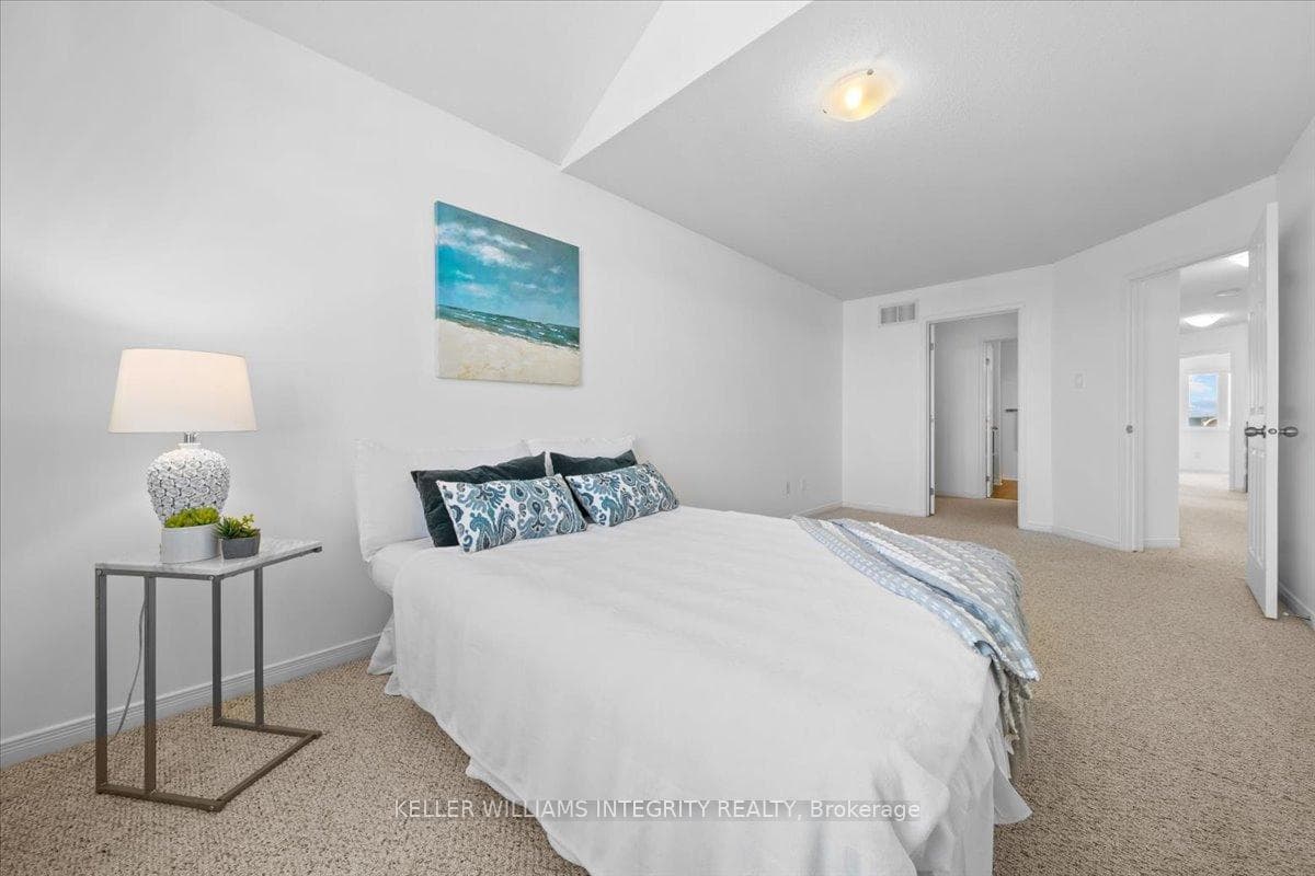 244 Macoun Circle photo 19