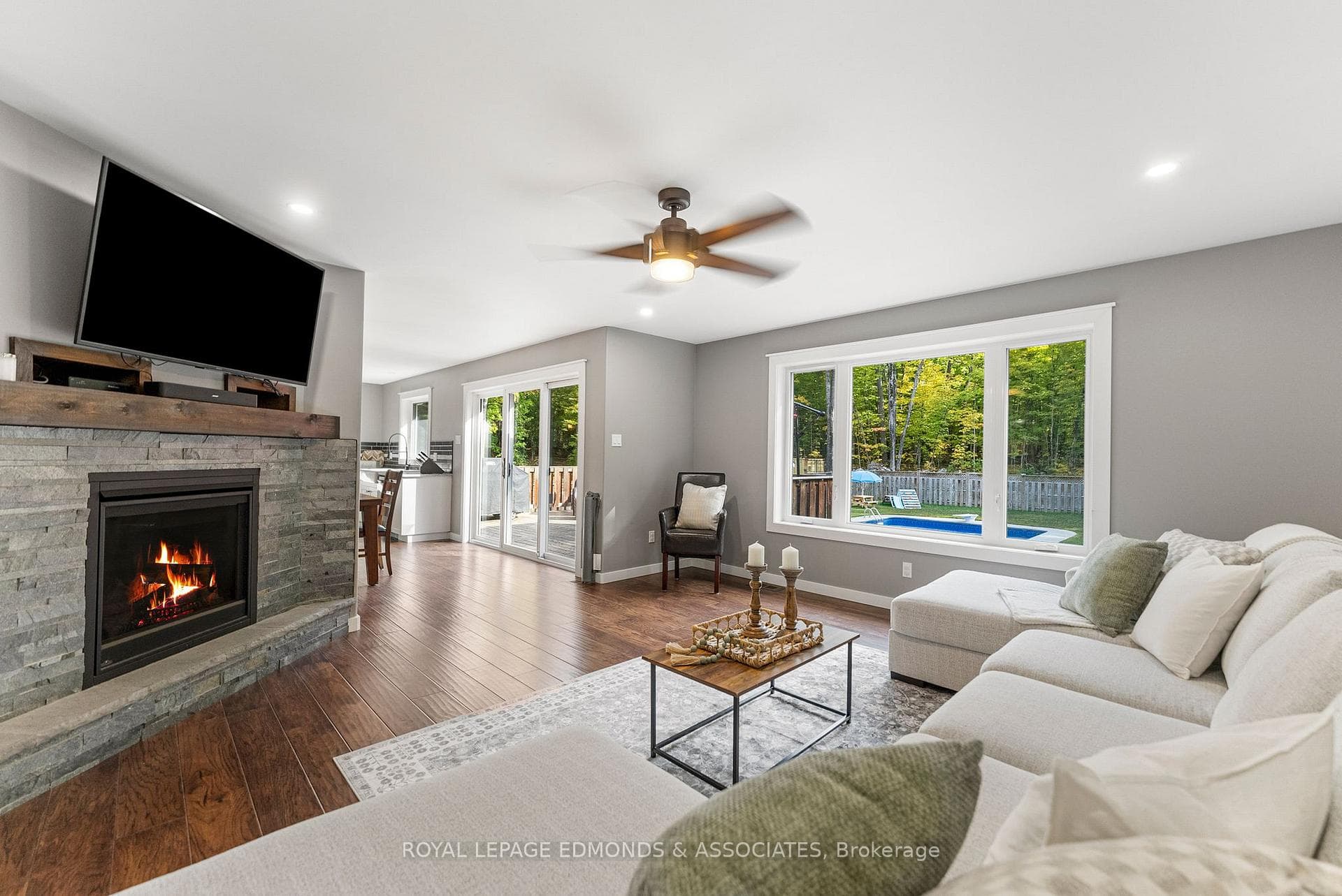 166 Deerfield Drive photo 7