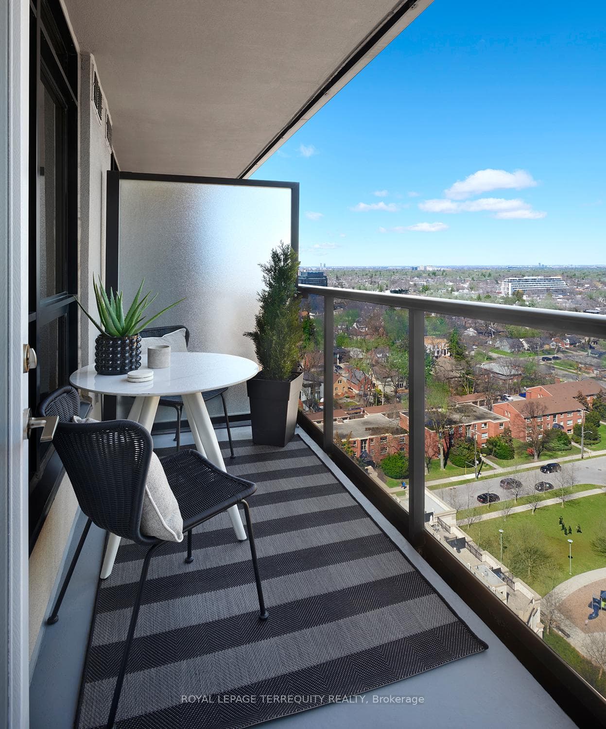 105 Harrison Garden Boulevard Unit 2111 photo 16