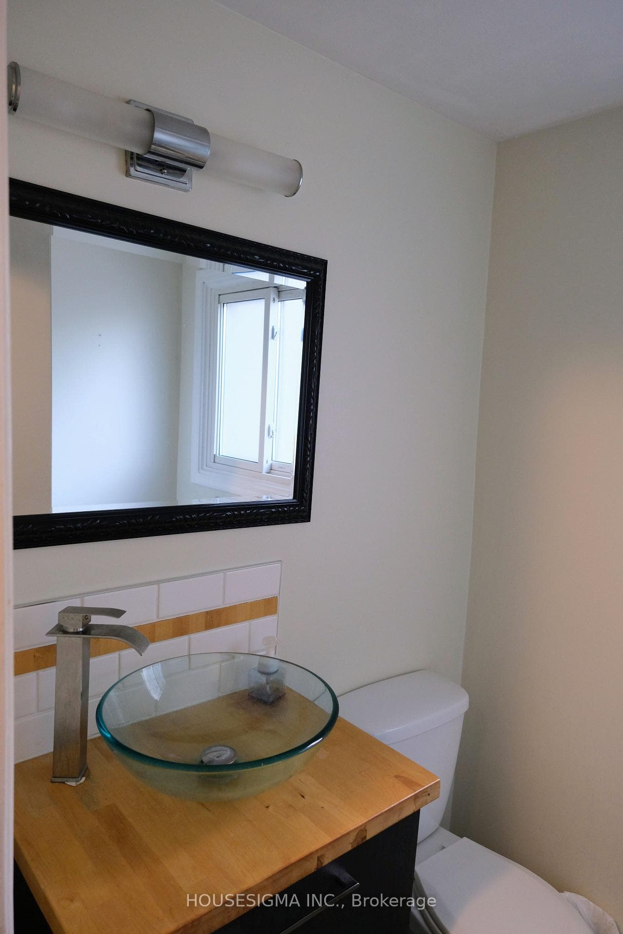 159 Sandringham Crescent Unit 88 photo 17