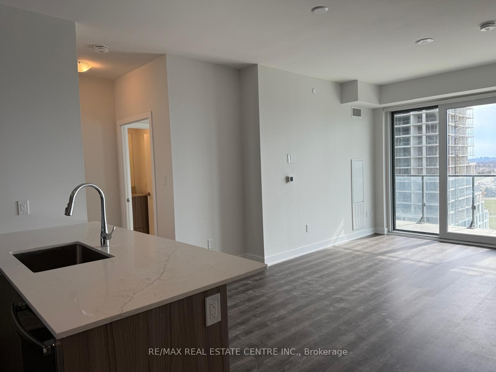 430 Square One Drive Unit 1007 photo 34