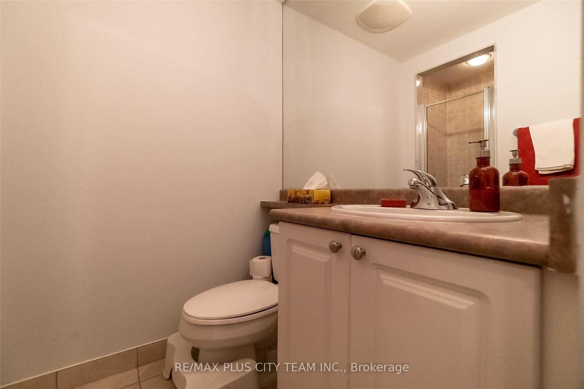 18 Yonge Street Unit 3702 photo 13