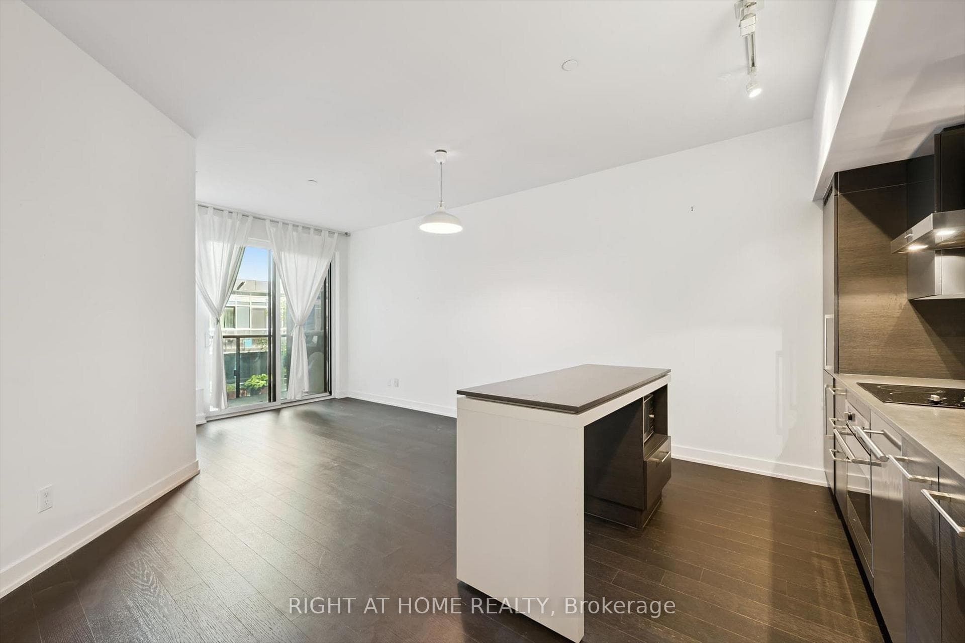 1030 King Street Unit 418 photo 7