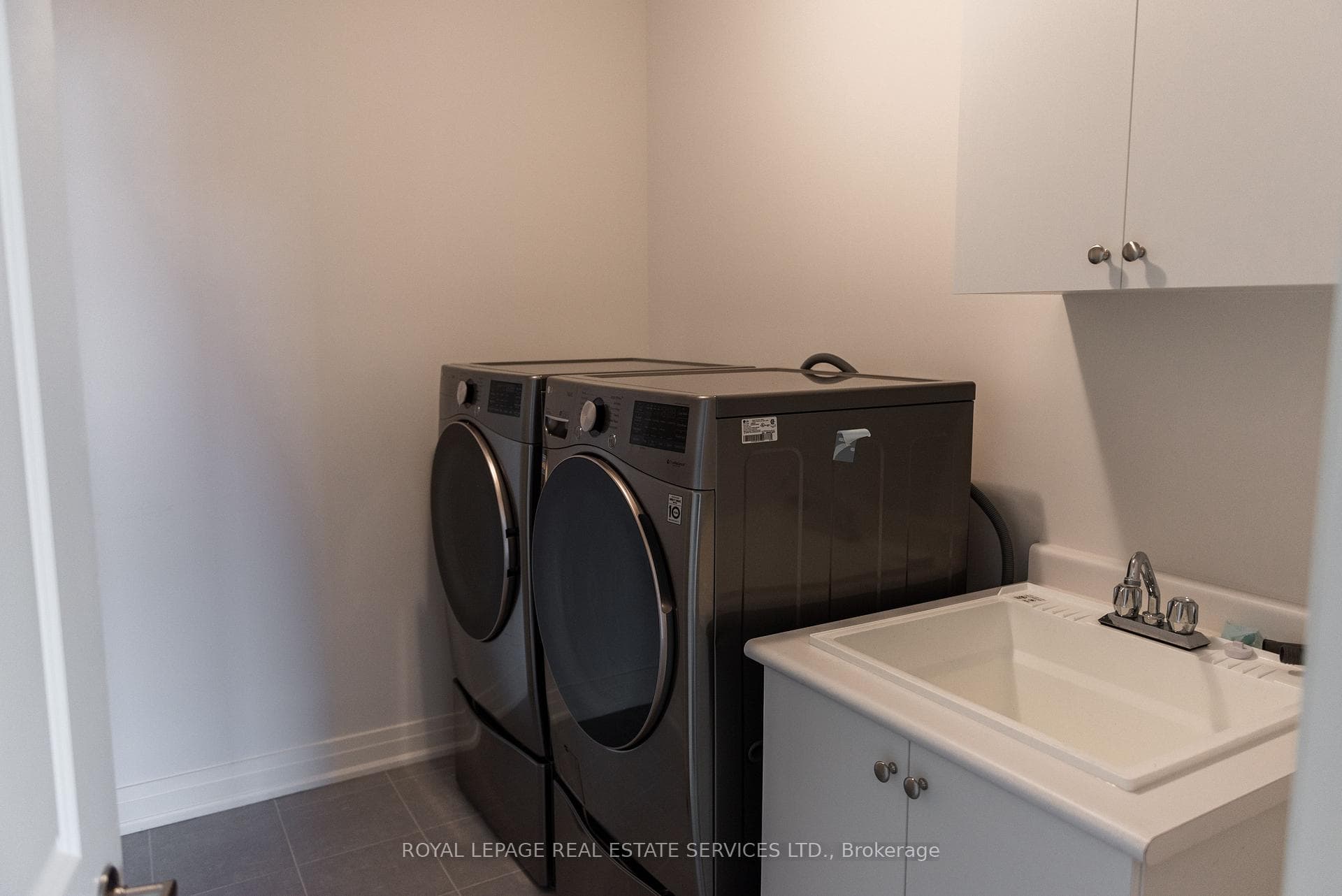 406 Humphrey Street photo 21