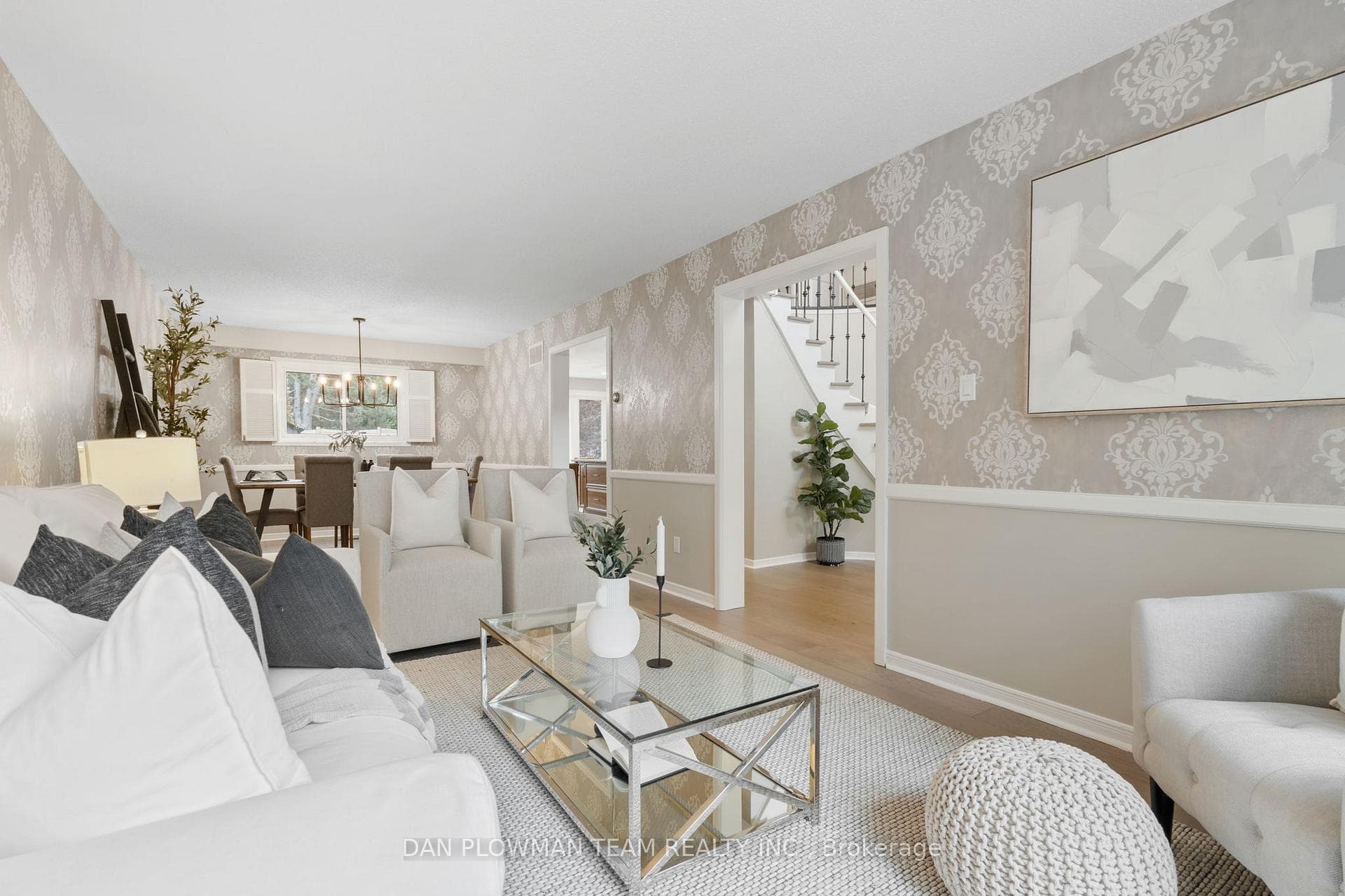 8 Longfellow Court photo 8