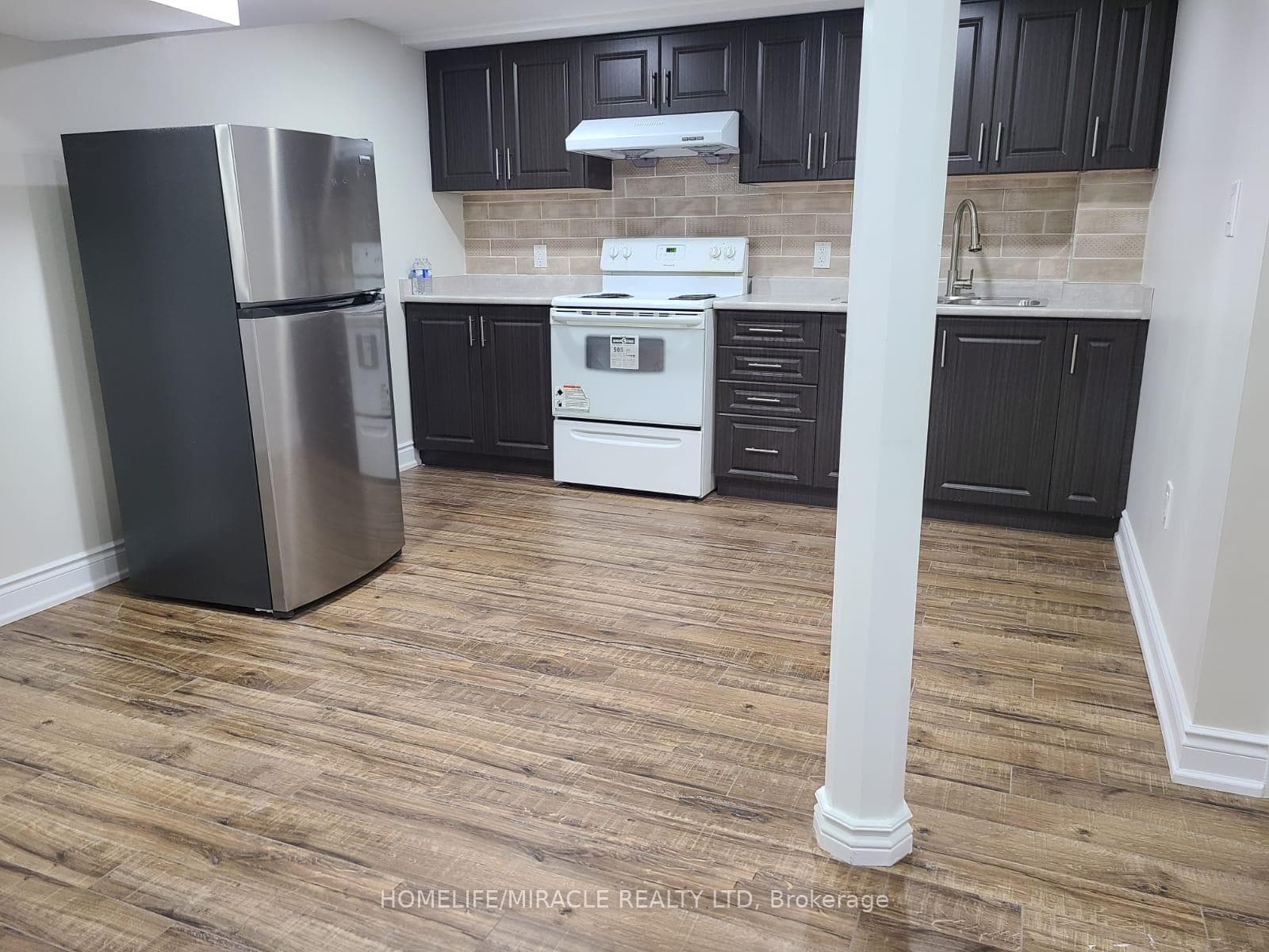 38 Whitehaven Drive photo 25