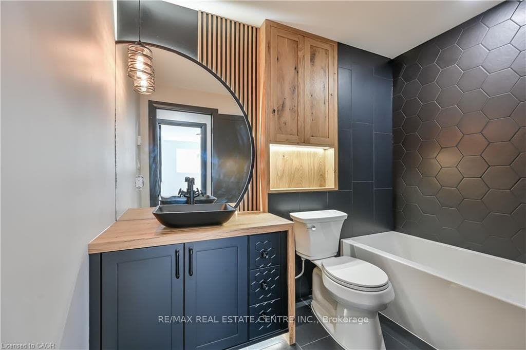 43 Mahony Avenue Unit 3 photo 17
