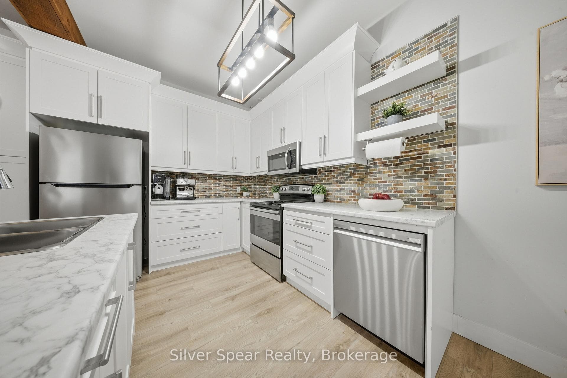 85 Water Street photo 15