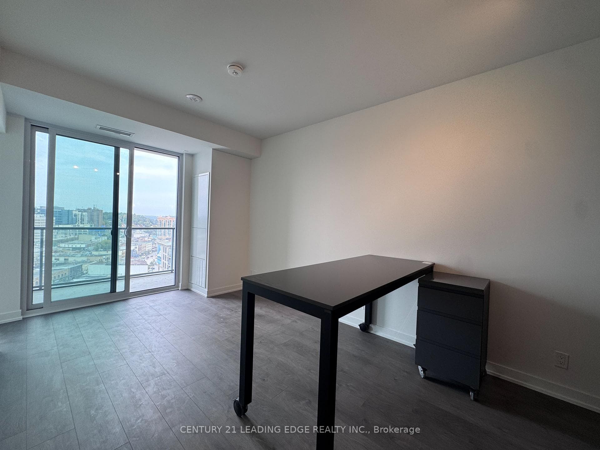 39 Mary Street Unit 1606 photo 9