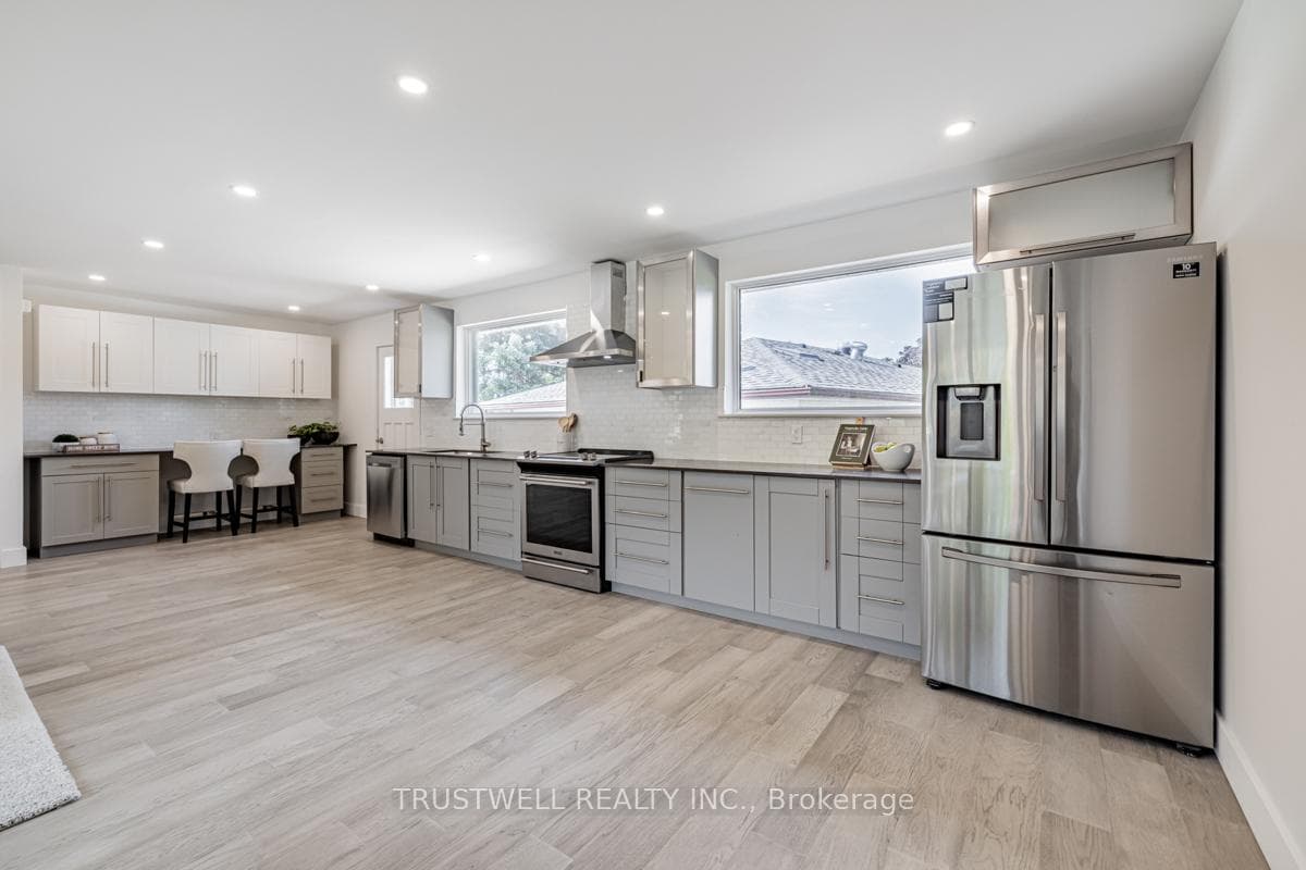 66 Rameau Drive photo 14