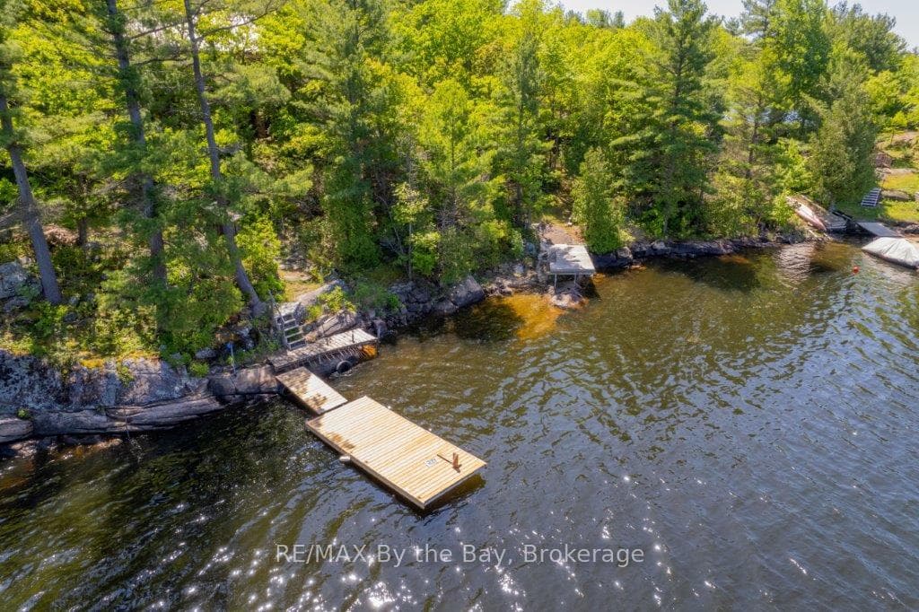 1150 Minnow Bay Road photo 7