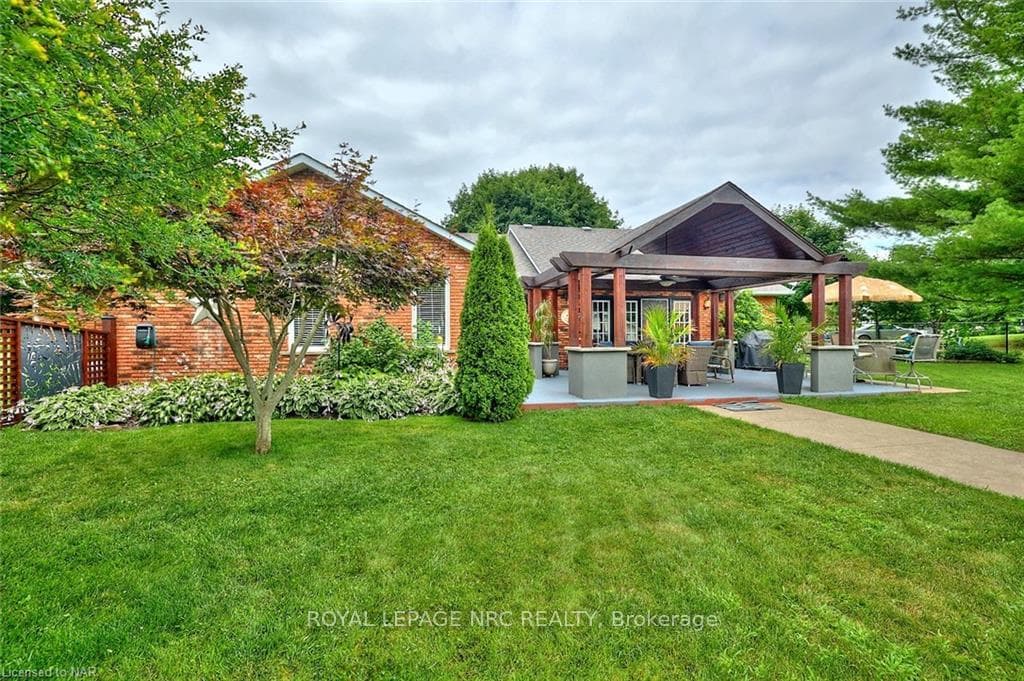 1 Alder Crescent photo 28