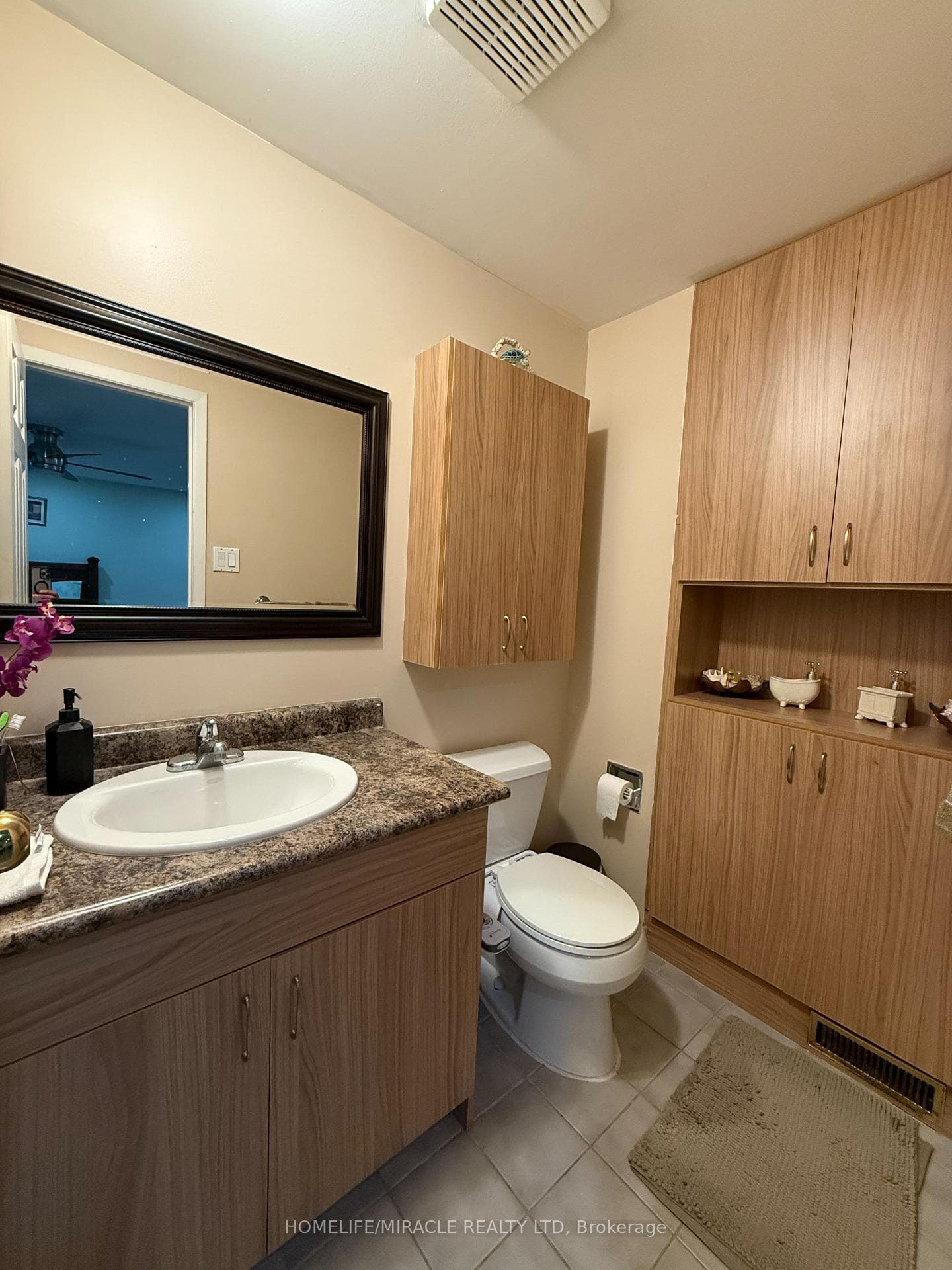 163 Mabley Crescent photo 11