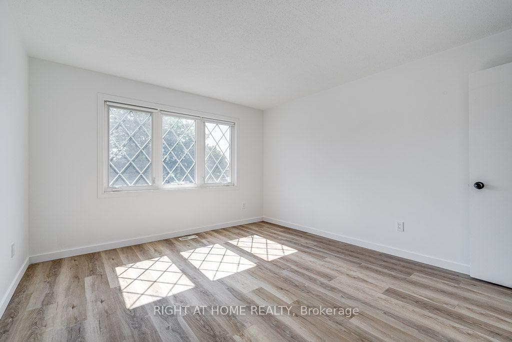 85 Winchester Drive photo 21