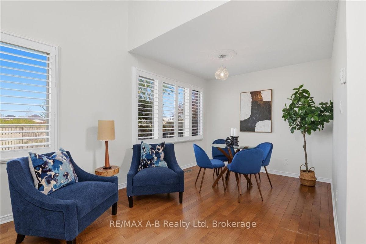 90 Waddell Street photo 11