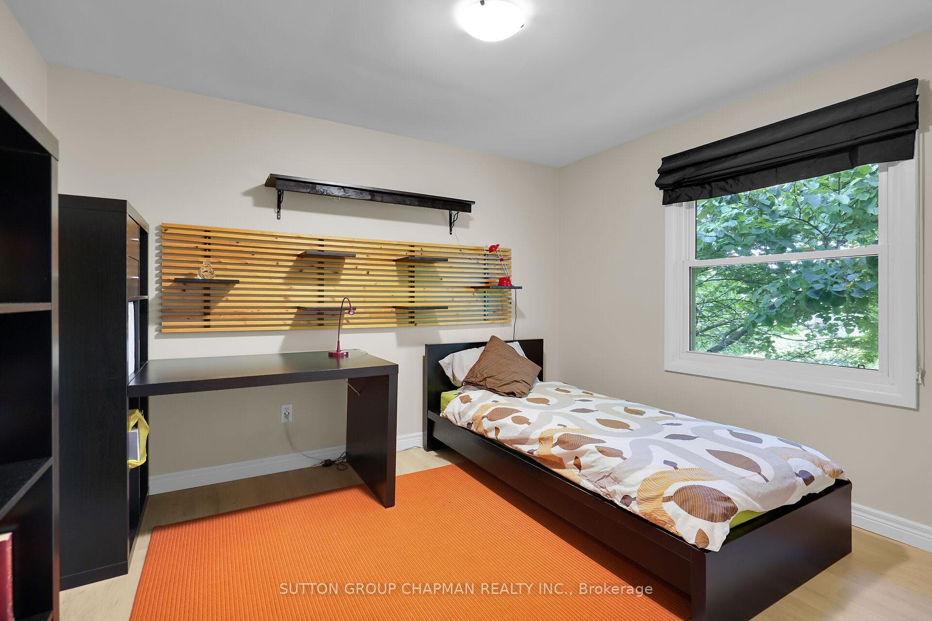 66 Naomee Crescent photo 31