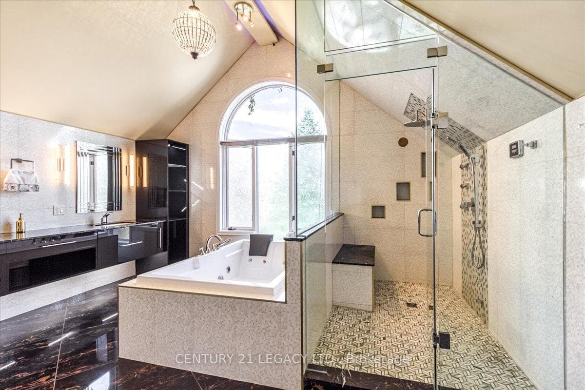376 Maki Avenue photo 17