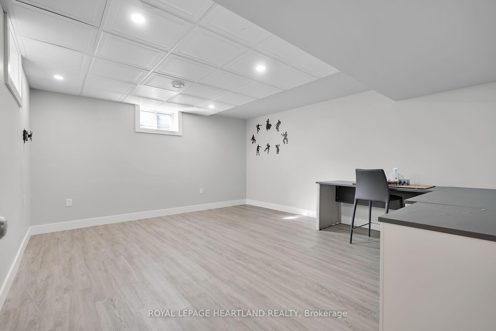 532 Carling Street photo 38