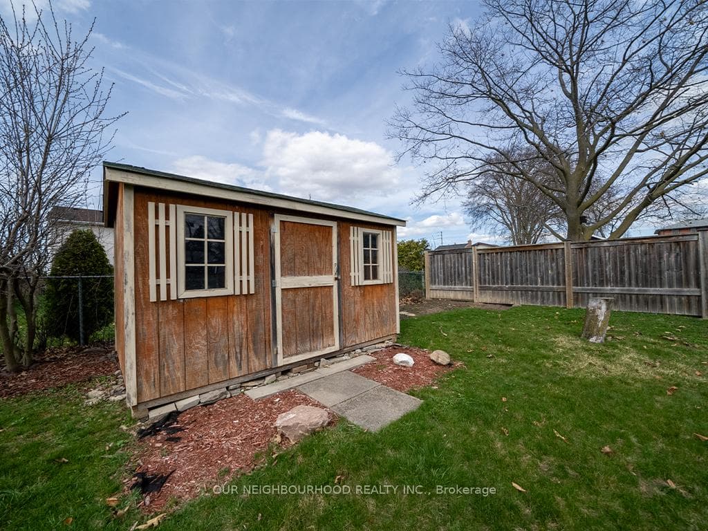 508 Lawlor Avenue photo 26