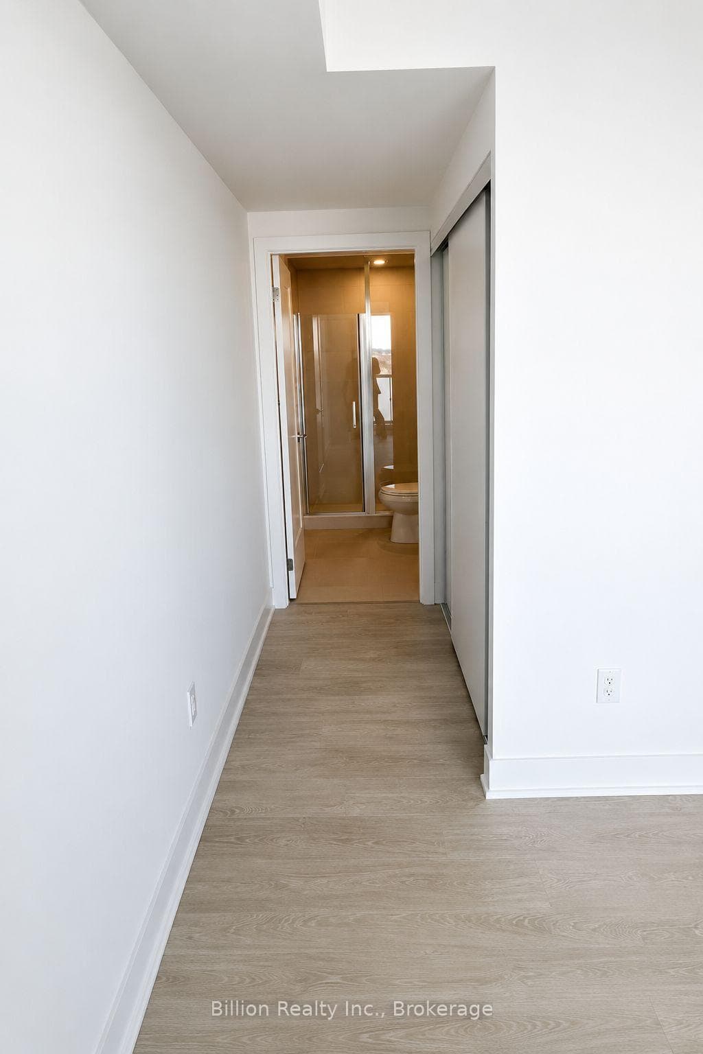 2545 Simcoe Street Unit 2616 photo 14
