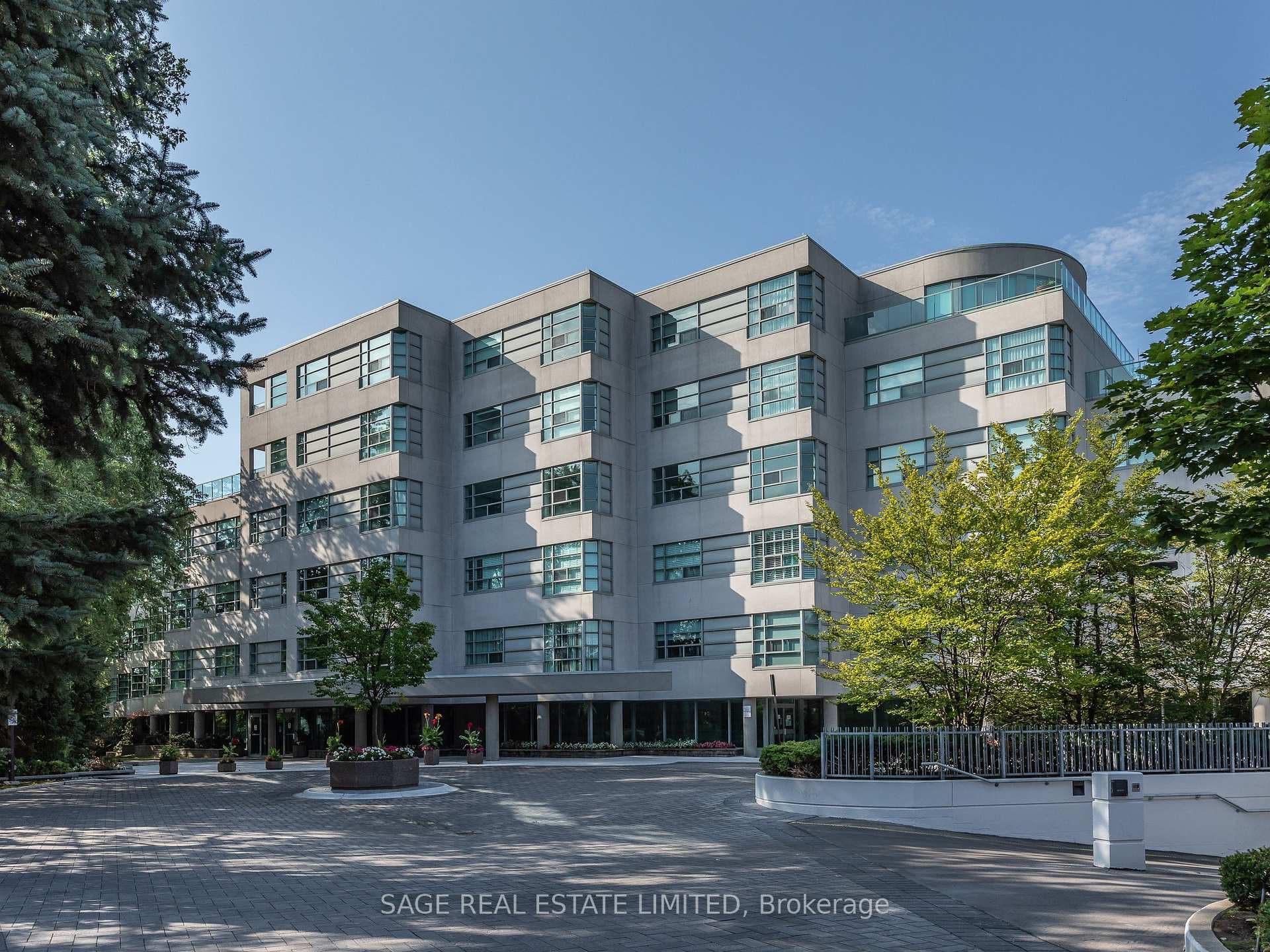 1 Watergarden Way Unit 208 photo 15