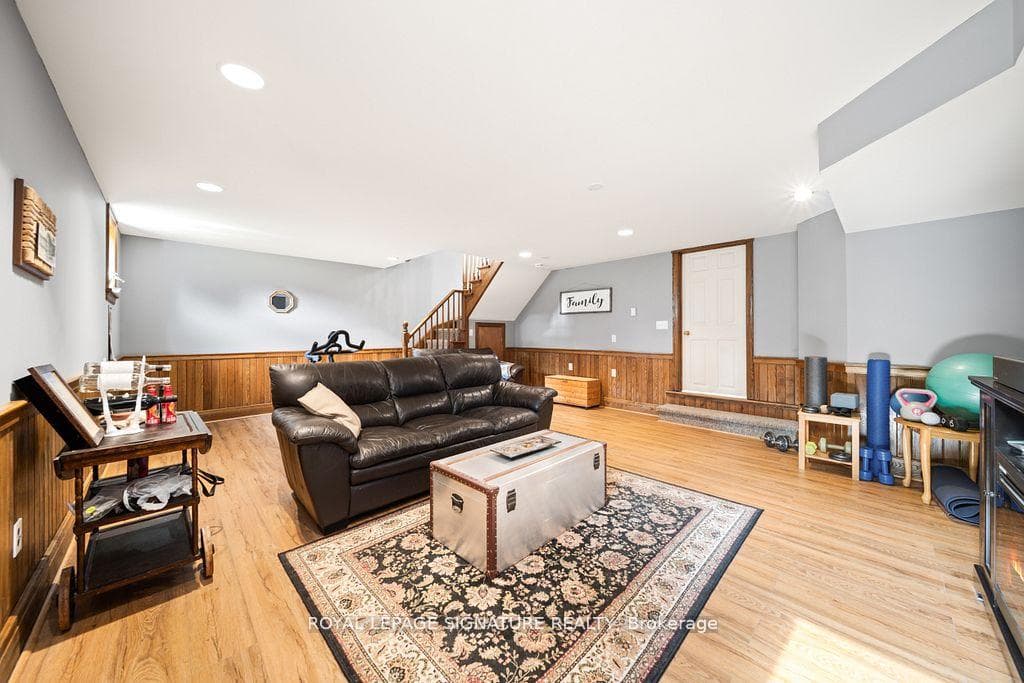 14 Goshen Street photo 36