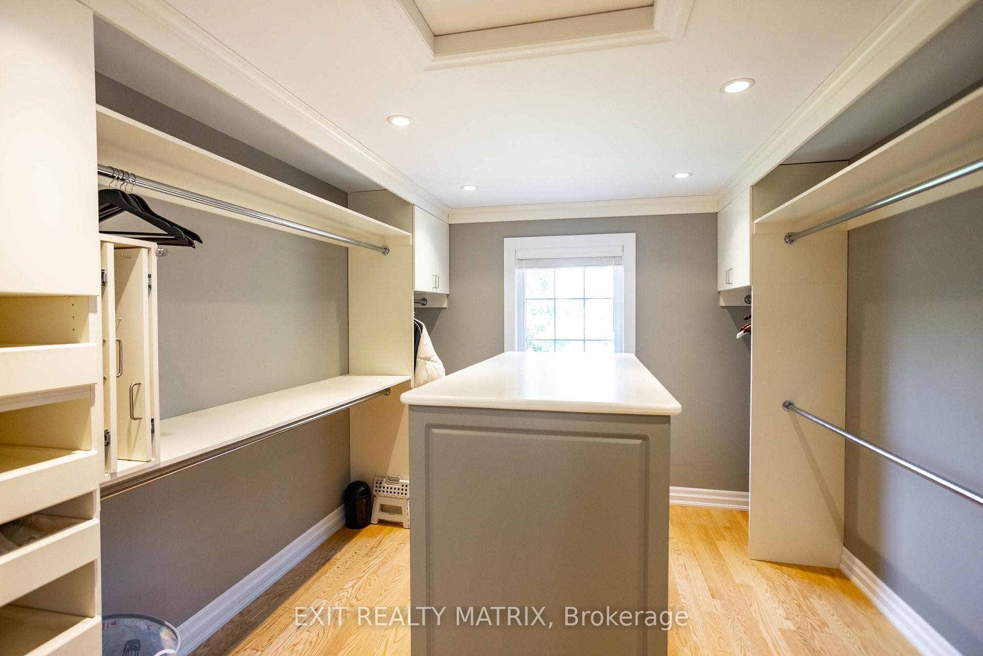 2392 8th Line Road photo 22