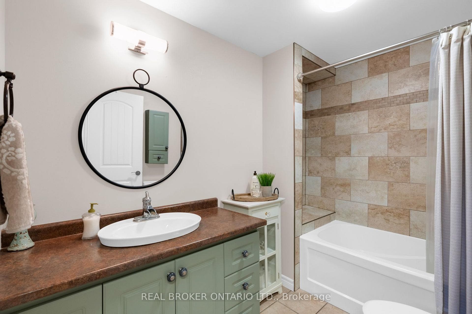 10 Wismer Avenue photo 27