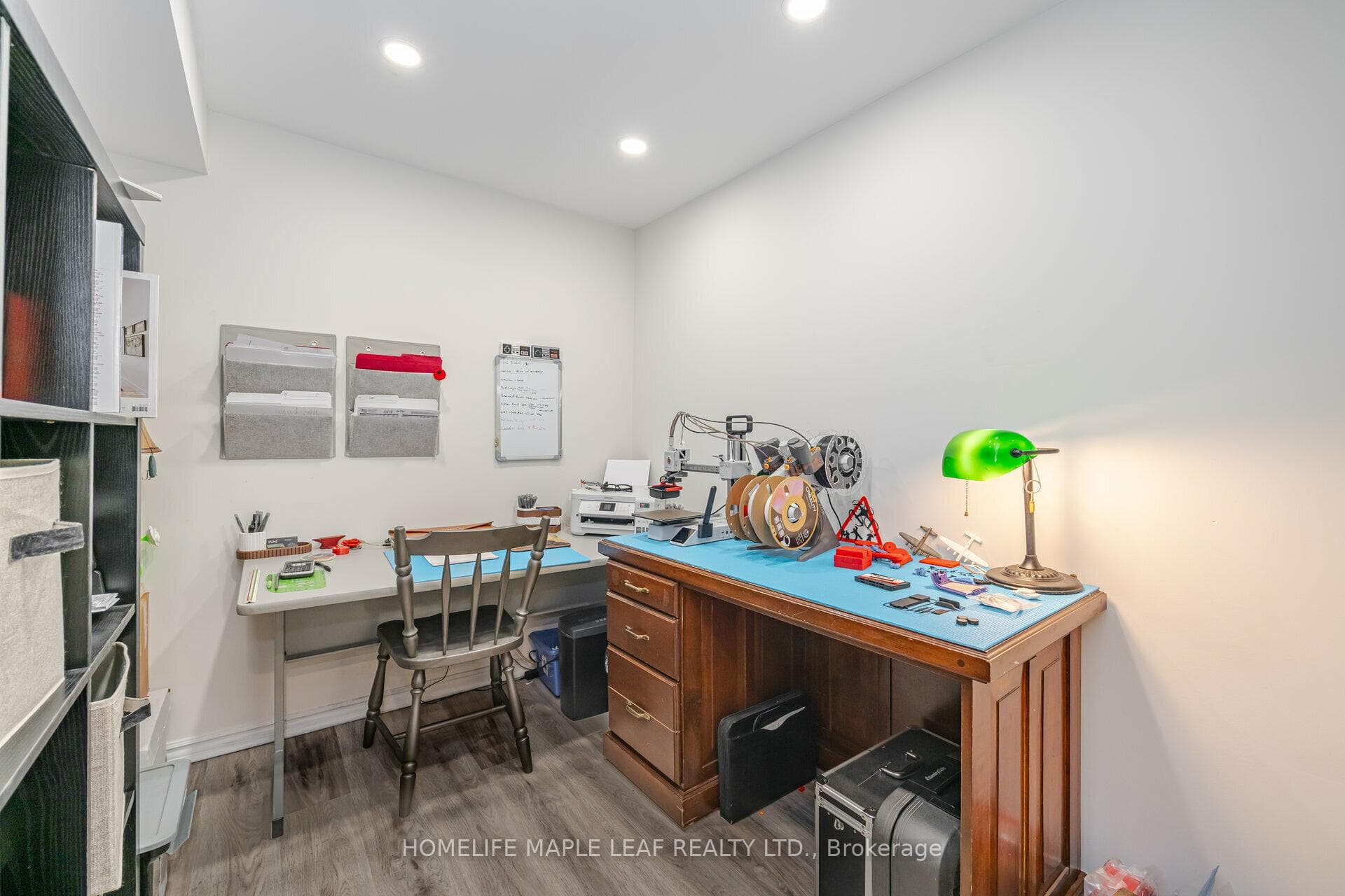 299 Northglen Boulevard photo 36
