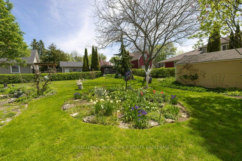 10 Drummond Street photo 42