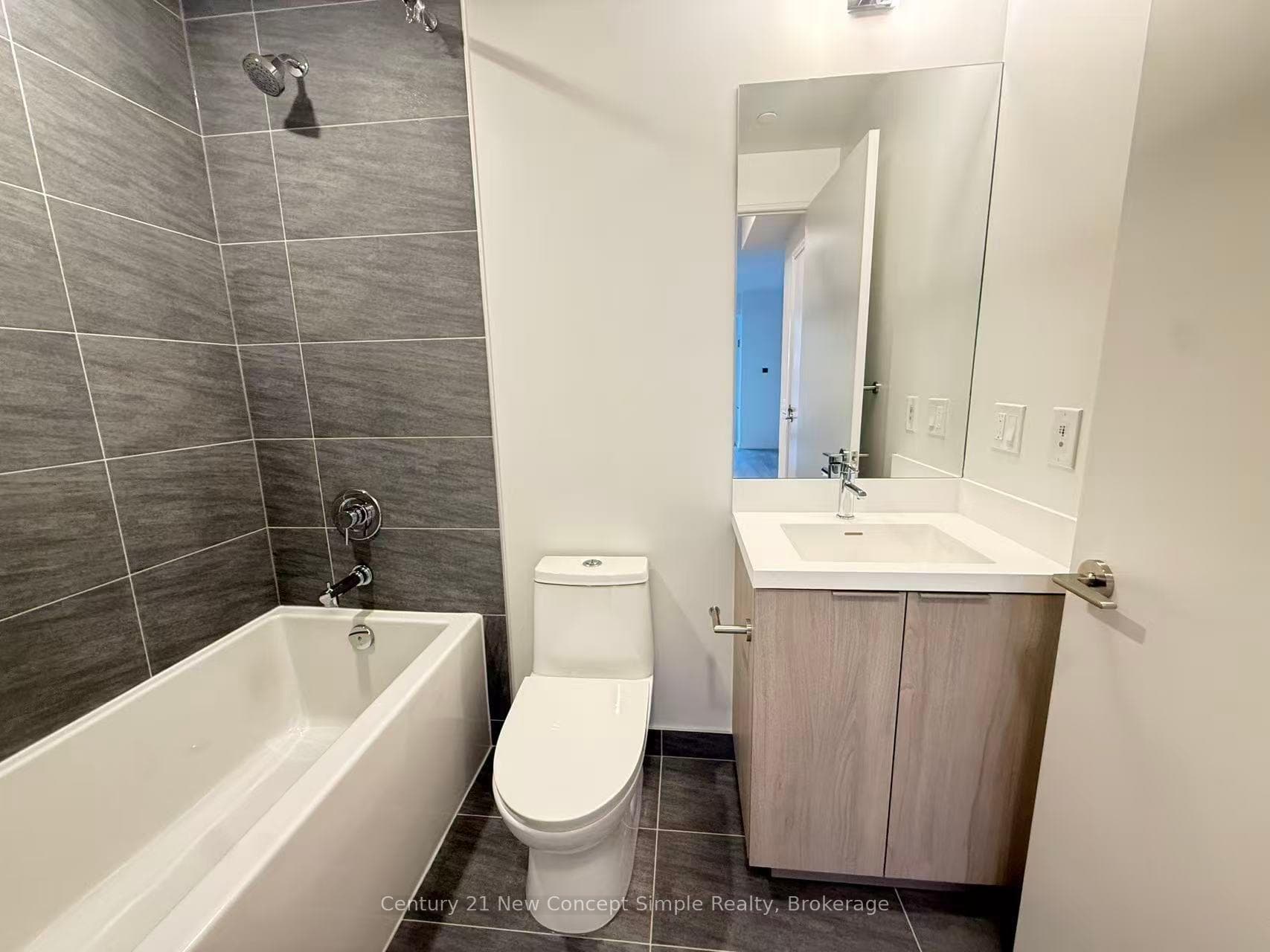 400 King Street Unit 505 photo 6