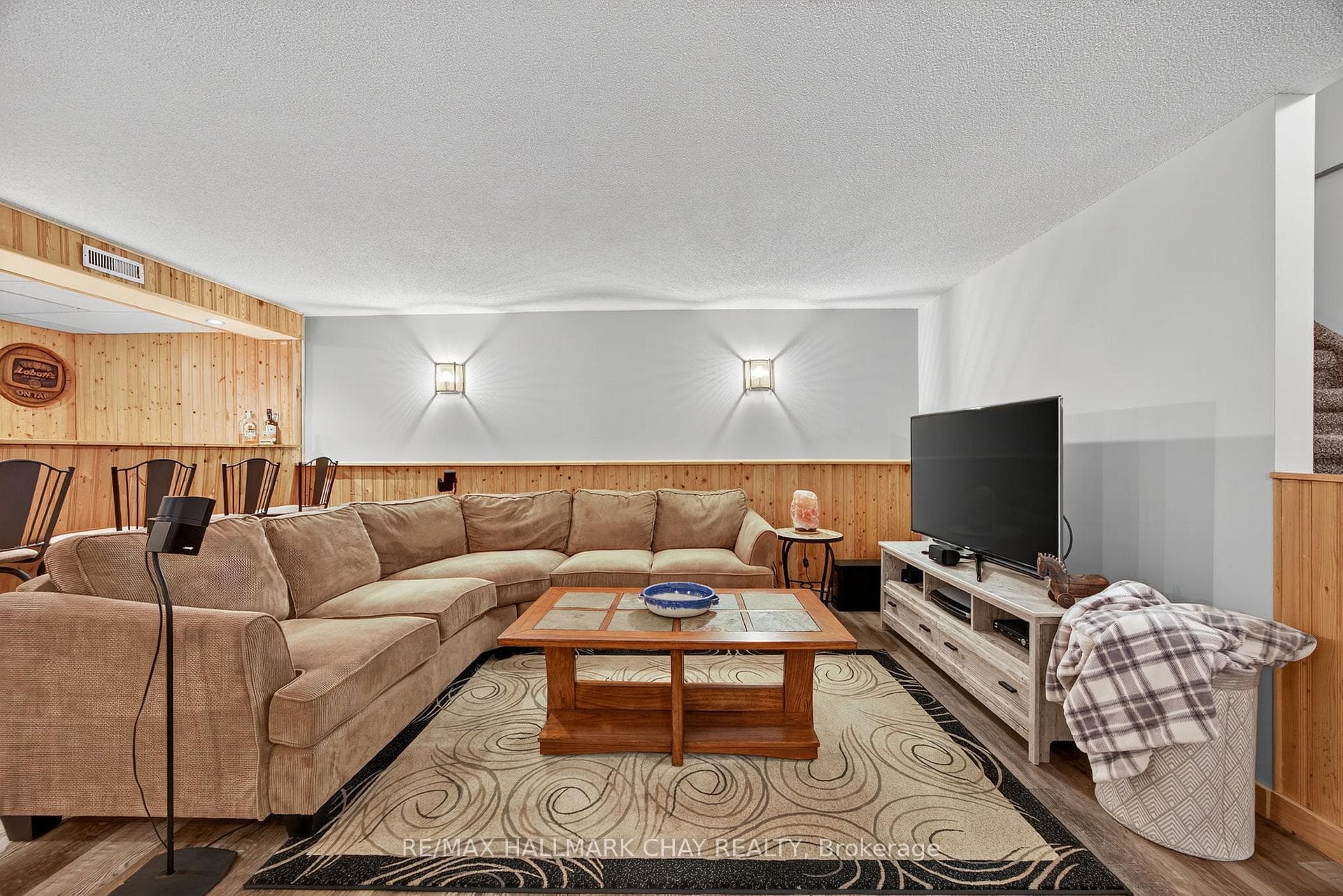 65 McDougall Drive photo 24