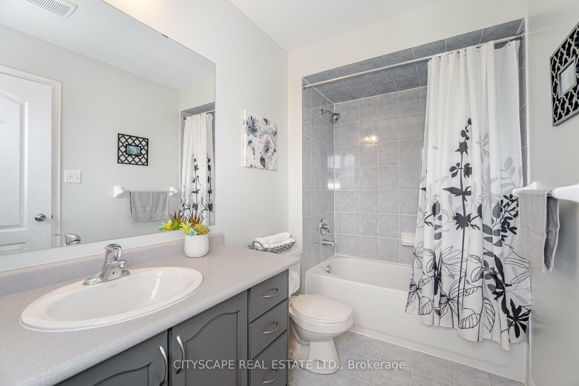 3358 Crimson King Circle photo 23