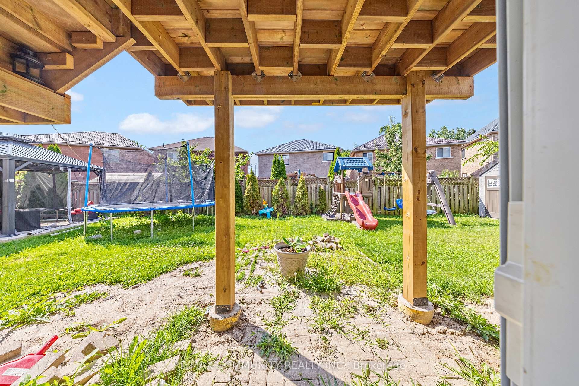 72 Lampman Drive Unit BSMT photo 23
