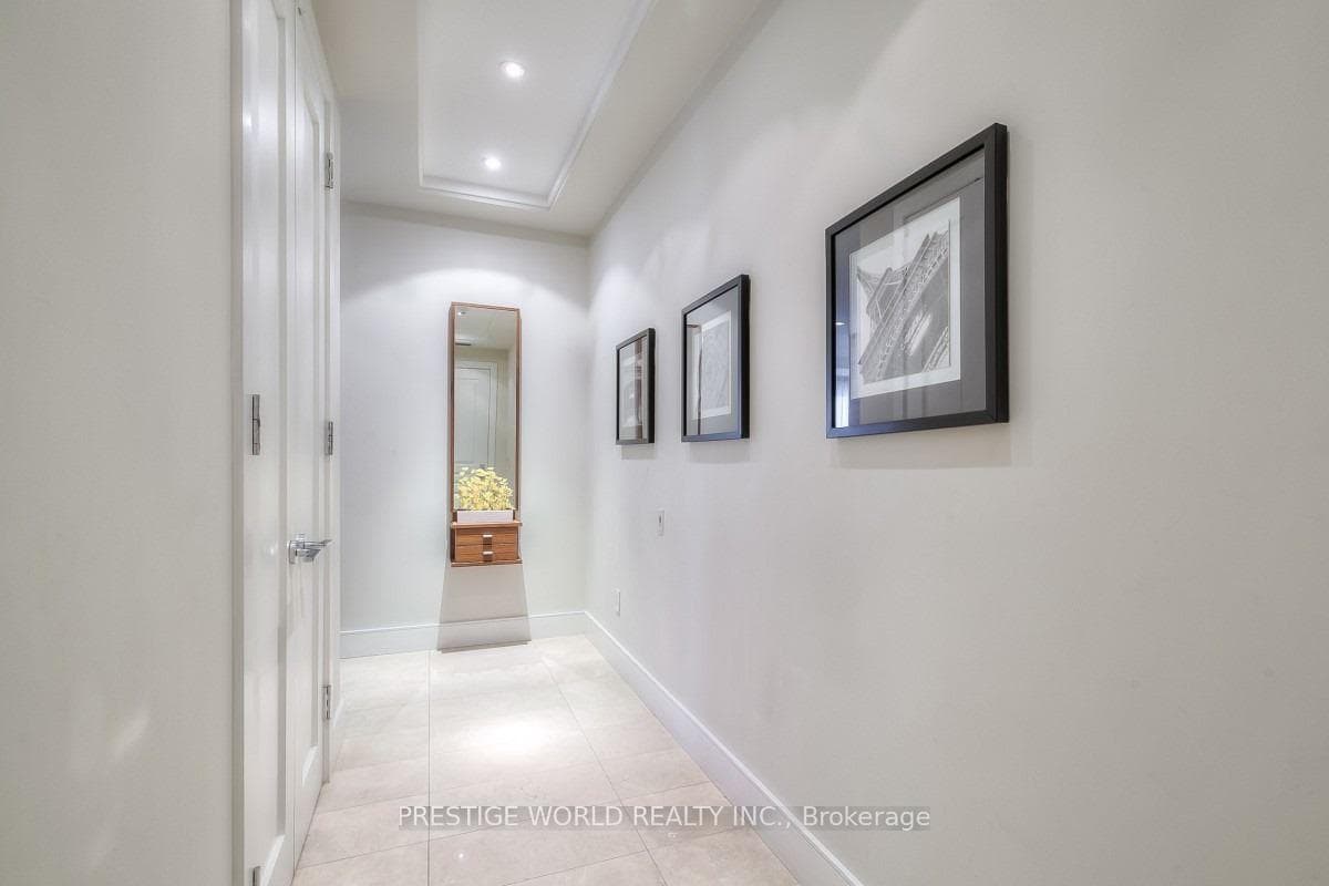 80 Yorkville Avenue Unit 302 photo 3