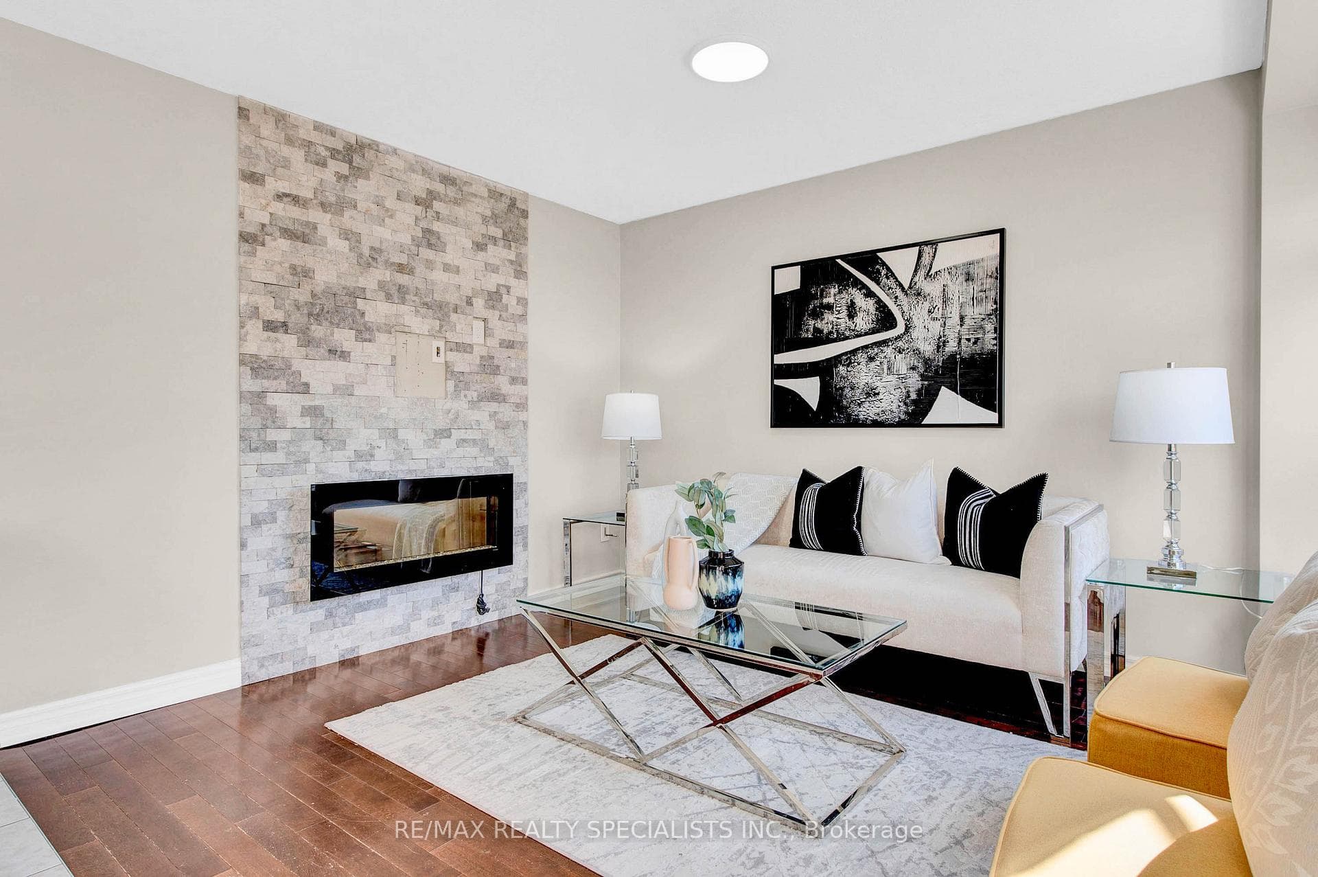 157 Windwood Drive photo 10