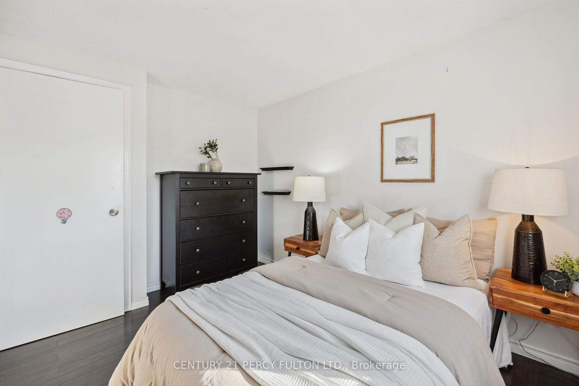 4 Burden Crescent photo 14