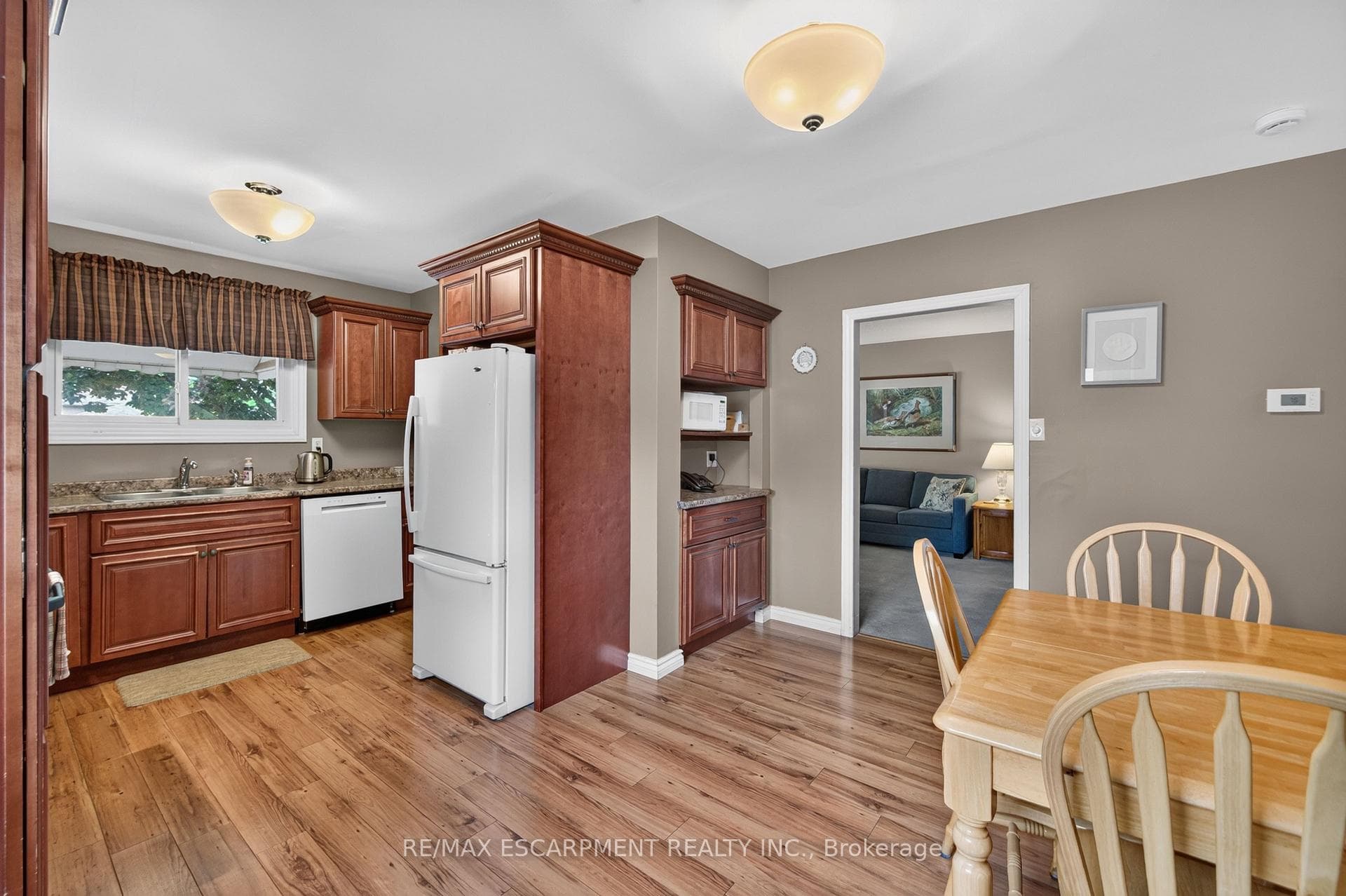 28 Boston Crescent photo 10