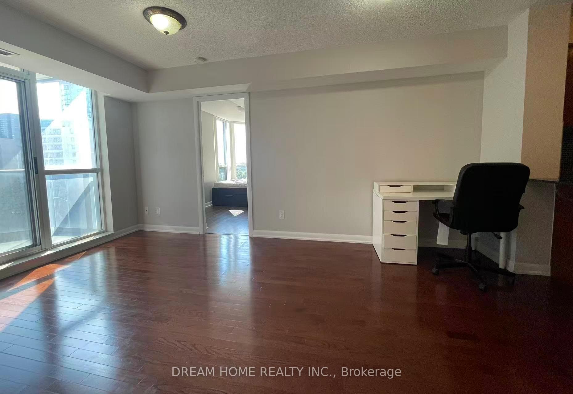 5793 Yonge Street Unit 807 photo 7