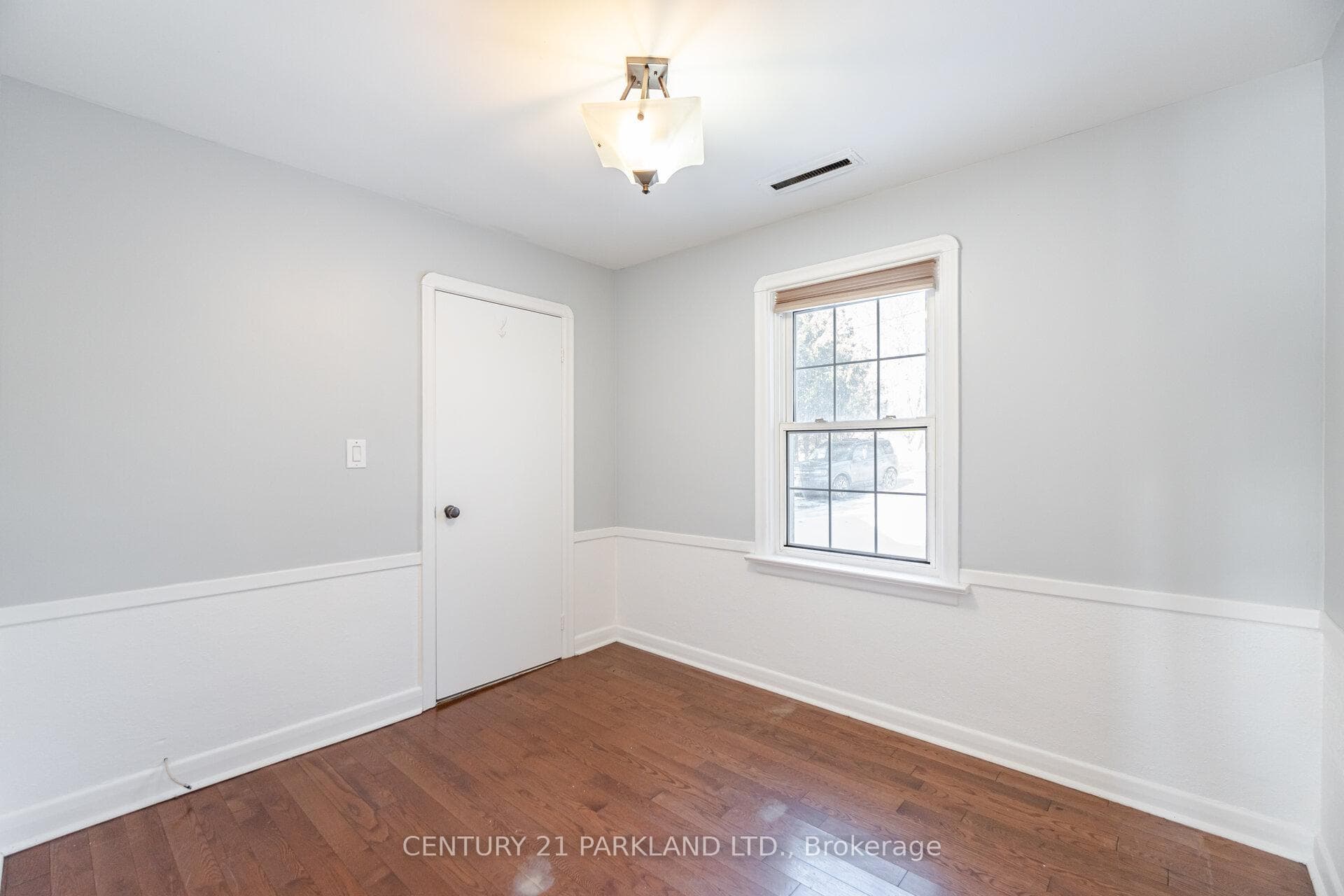 423 Lawson Road photo 24
