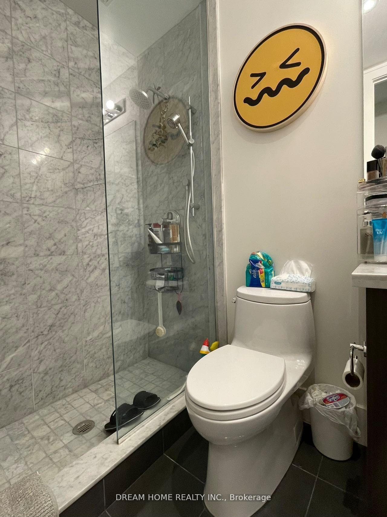 39 Queens Quay Unit 305 photo 10