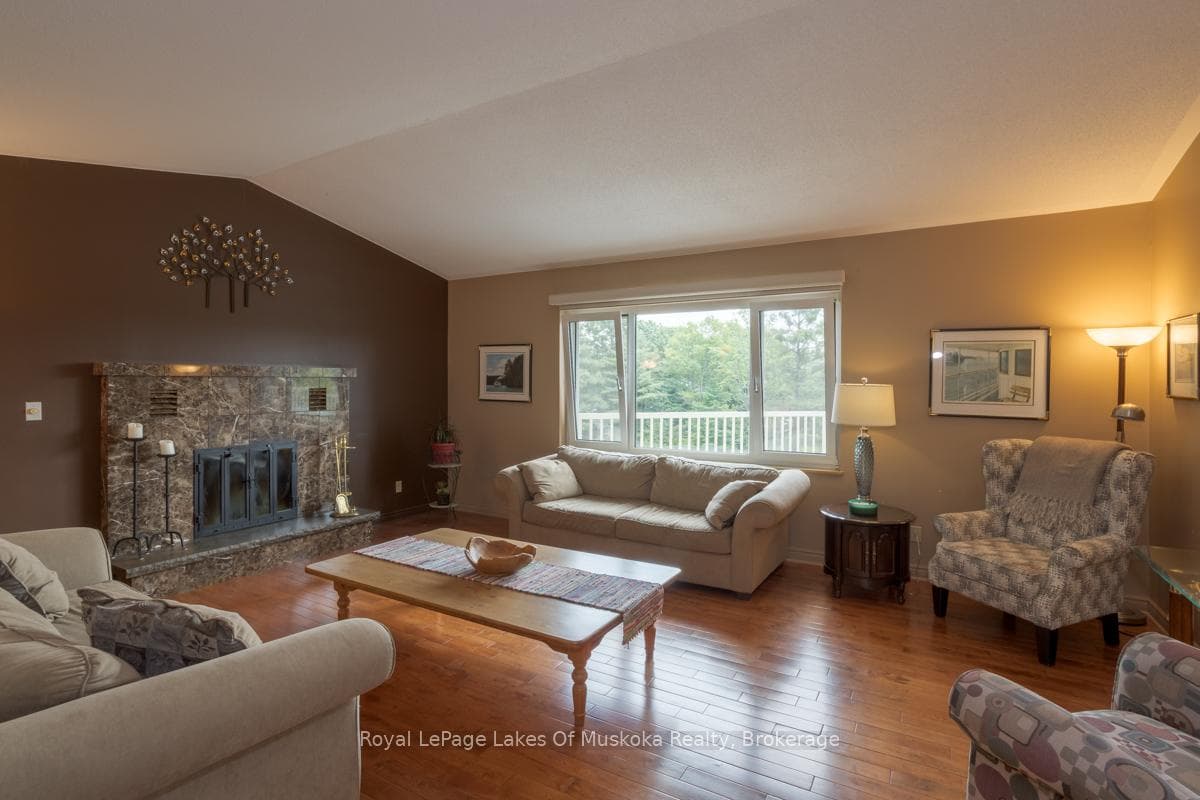 110 Dill Street photo 12