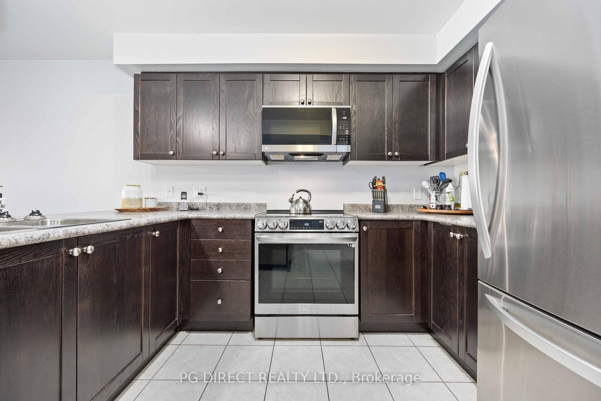 7 Vetzal Court photo 9
