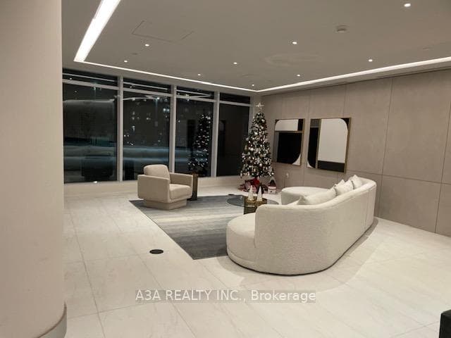 50 Upper Mall Way Unit PH-02 photo 5