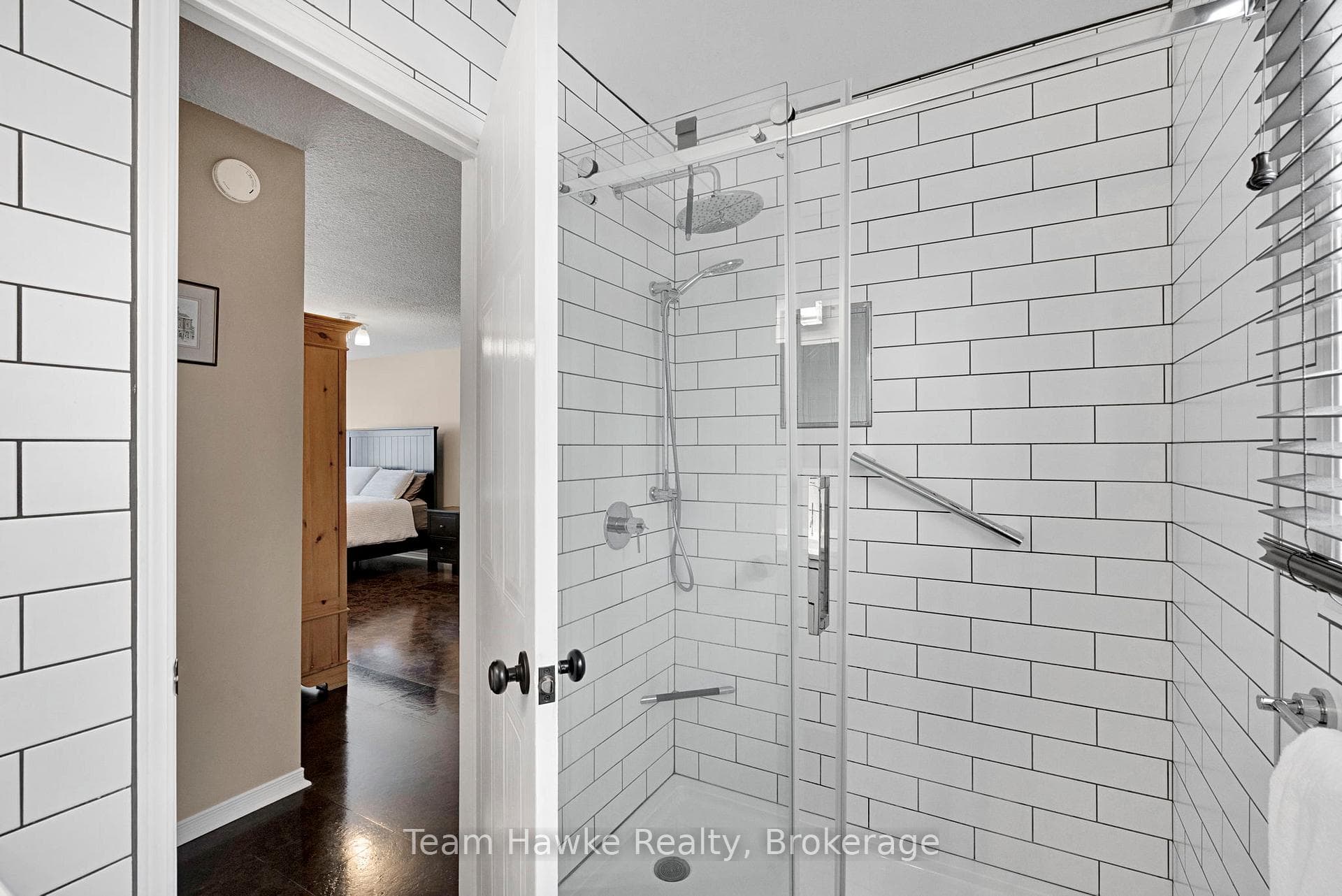 945 Dominion Avenue photo 29